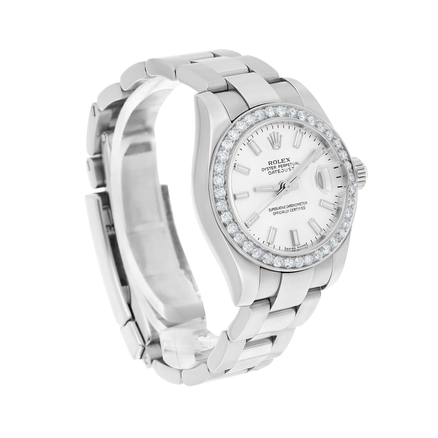 Rolex Montre Datejust 26 avec cadran argenté, lunette diamantée et bracelet Oyster en acier 179160 en vente 1