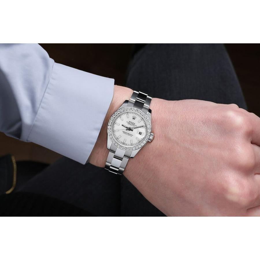 Rolex Montre Datejust 26 avec cadran argenté, lunette diamantée et bracelet Oyster en acier 179160 en vente 4