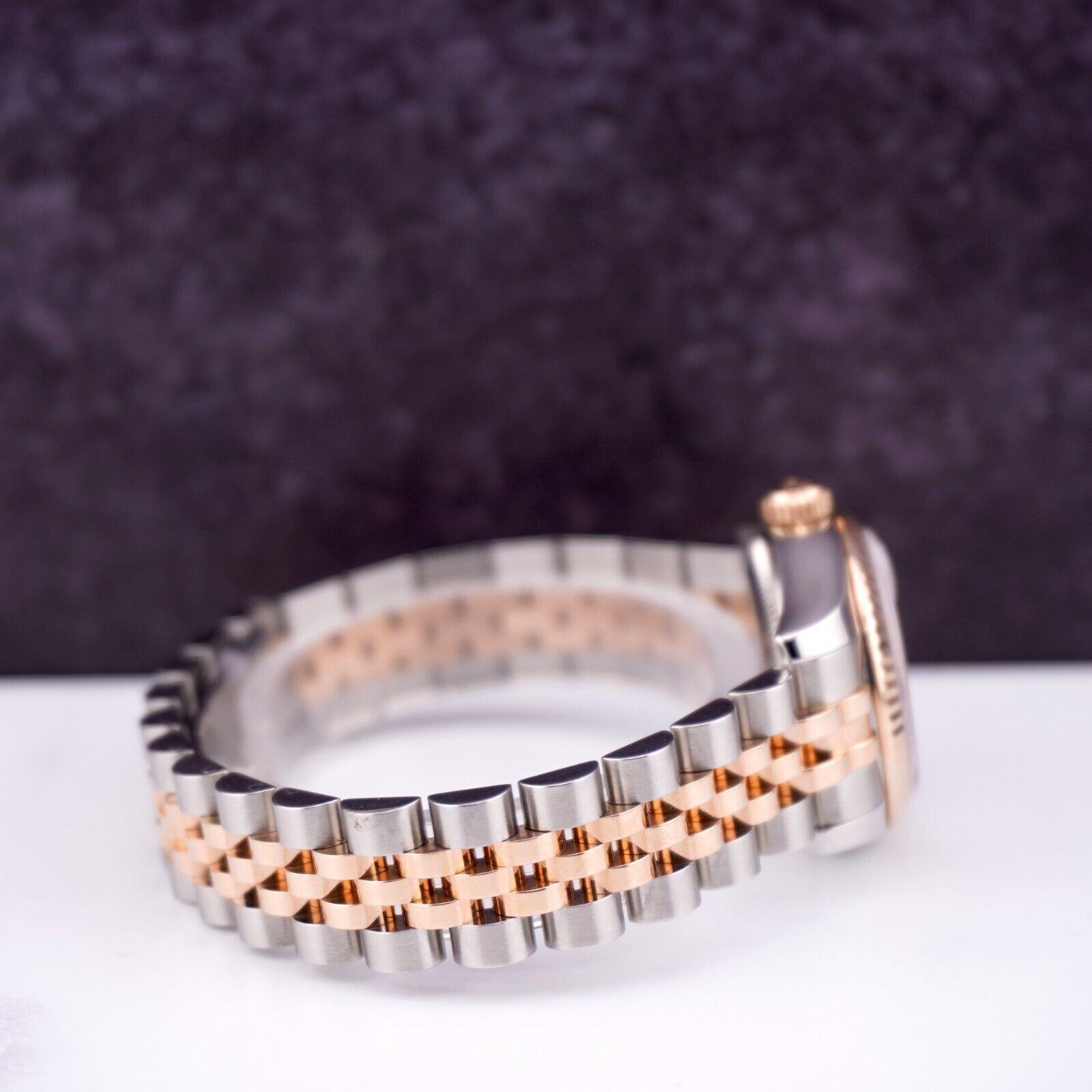 Modern Rolex Datejust 26mm 18k Rose Gold & Steel Fluted Jubilee White Dial Watch 179171 For Sale