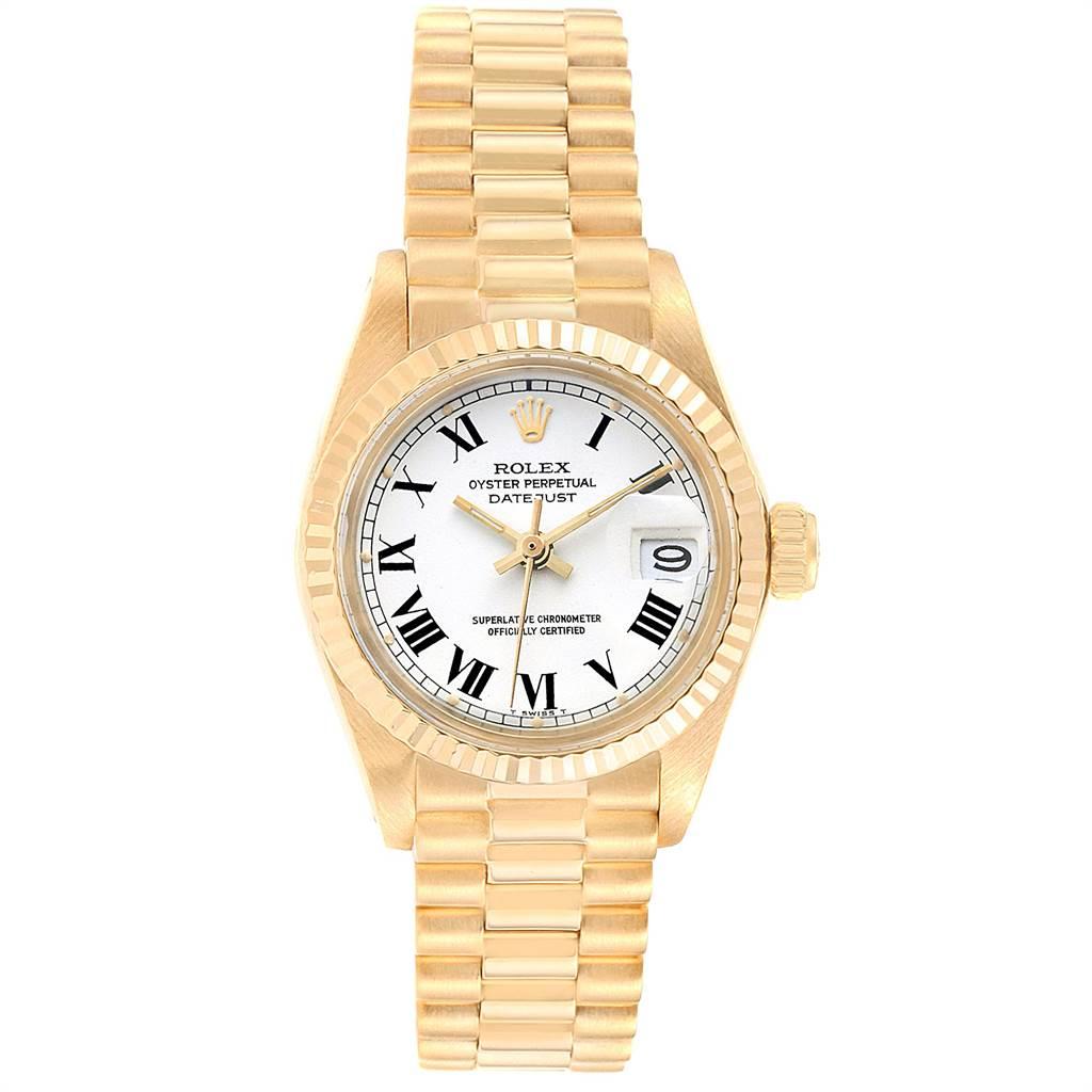 Rolex Datejust 18 Karat Yellow Gold White Dial Ladies Watch 6917 In Good Condition In Atlanta, GA