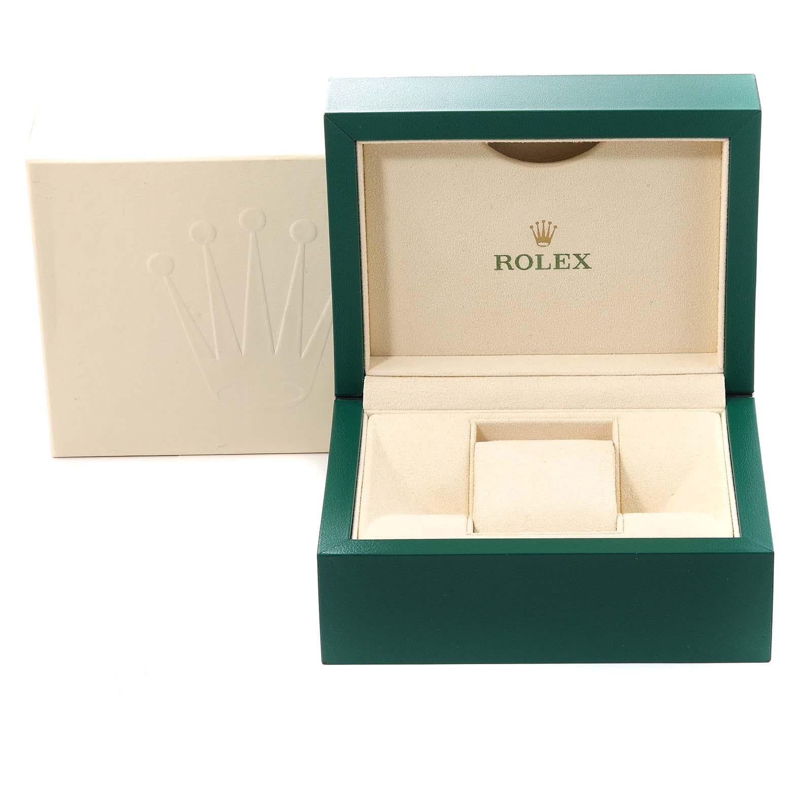 Rolex Montre Datejust 28 à rayures vertes en acier, or jaune et diamants 279383 en vente 7