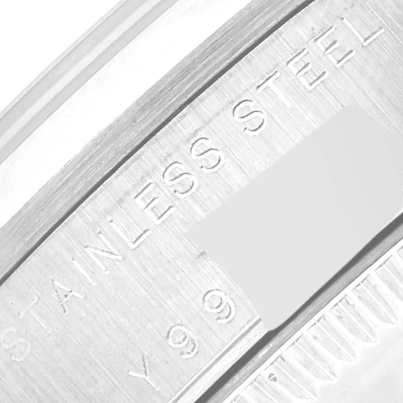 Rolex Datejust 31 Midsize Tapestry Dial Steel Ladies Watch 78240 Box Papers. Mouvement à remontage automatique certifié officiellement chronomètre. Boîtier oyster en acier inoxydable de 31.0 mm de diamètre. Logo Rolex sur une couronne. Lunette