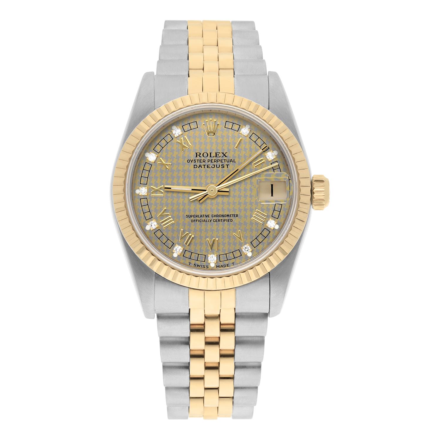 This watch has been professionally polished, serviced and is in excellent overall condition. There are absolutely no visible scratches or blemishes. Authenticity guaranteed! The watch is covered by our in-house 1 year mechanical warranty and comes