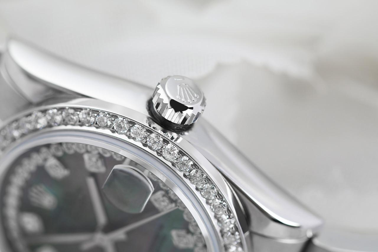 Taille ronde Rolex Montre Datejust en acier inoxydable avec cadran en nacre noir 68274 en vente