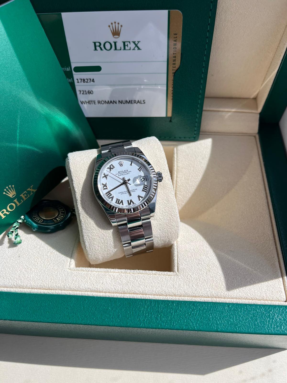 Rolex Datejust 31mm Steel White Dial Fluted Bezel Mid-Size Oyster Watch 178274 In Good Condition For Sale In Aventura, FL