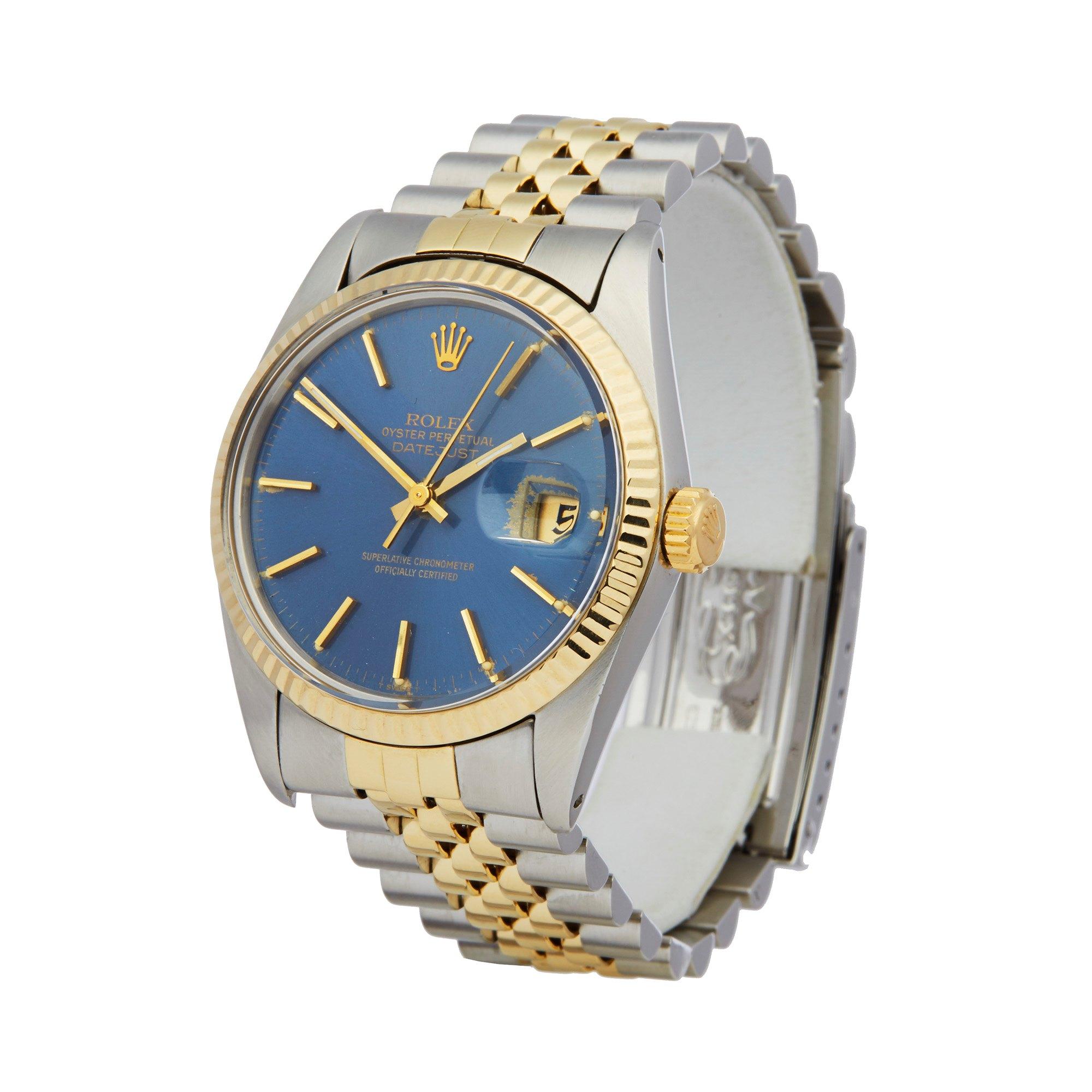 Xupes Reference: W007427
Manufacturer: Rolex
Model: Datejust
Model Variant: 36
Model Number: 16013
Age: 1979
Gender: Unisex
Complete With: Xupes Presentation Box
Dial: Blue Baton
Glass: Sapphire Crystal
Case Size: 36mm
Case Material: Stainless