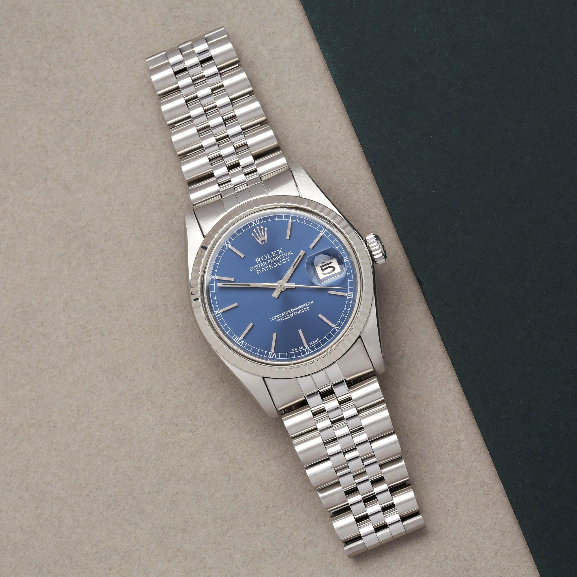 Xupes Reference: W007829
Manufacturer: Rolex
Model: Datejust
Model Variant: 36
Model Number: 16014
Age: 1979
Gender: Men
Complete With: Rolex Box 
Dial: Blue Baton 
Glass: Sapphire Crystal
Case Size: 36mm
Case Material: Stainless Steel & White