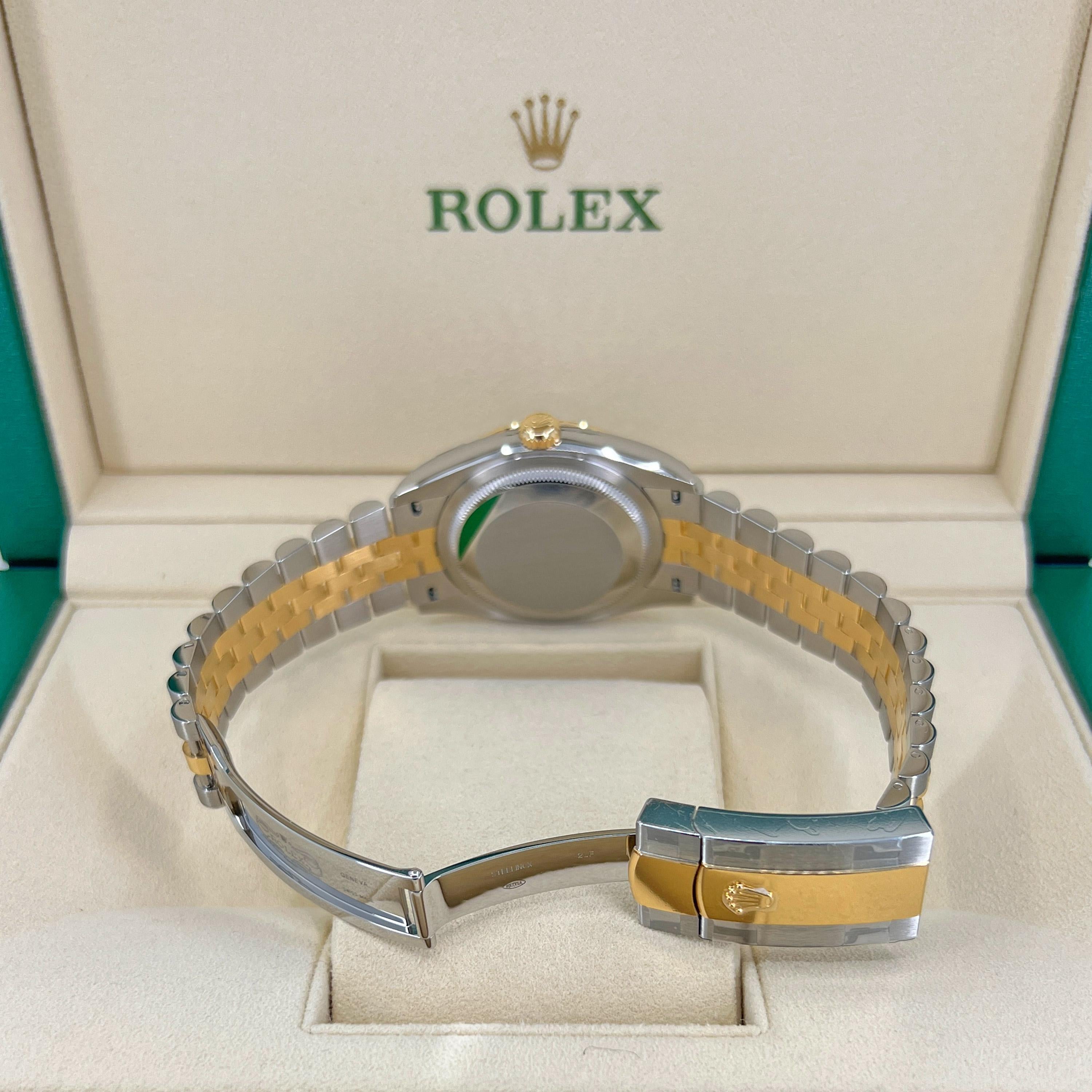 Rolex Datejust, 36, Champagne PM, Fluted, 126233, Unworn Watch, Complete 2022 For Sale 5