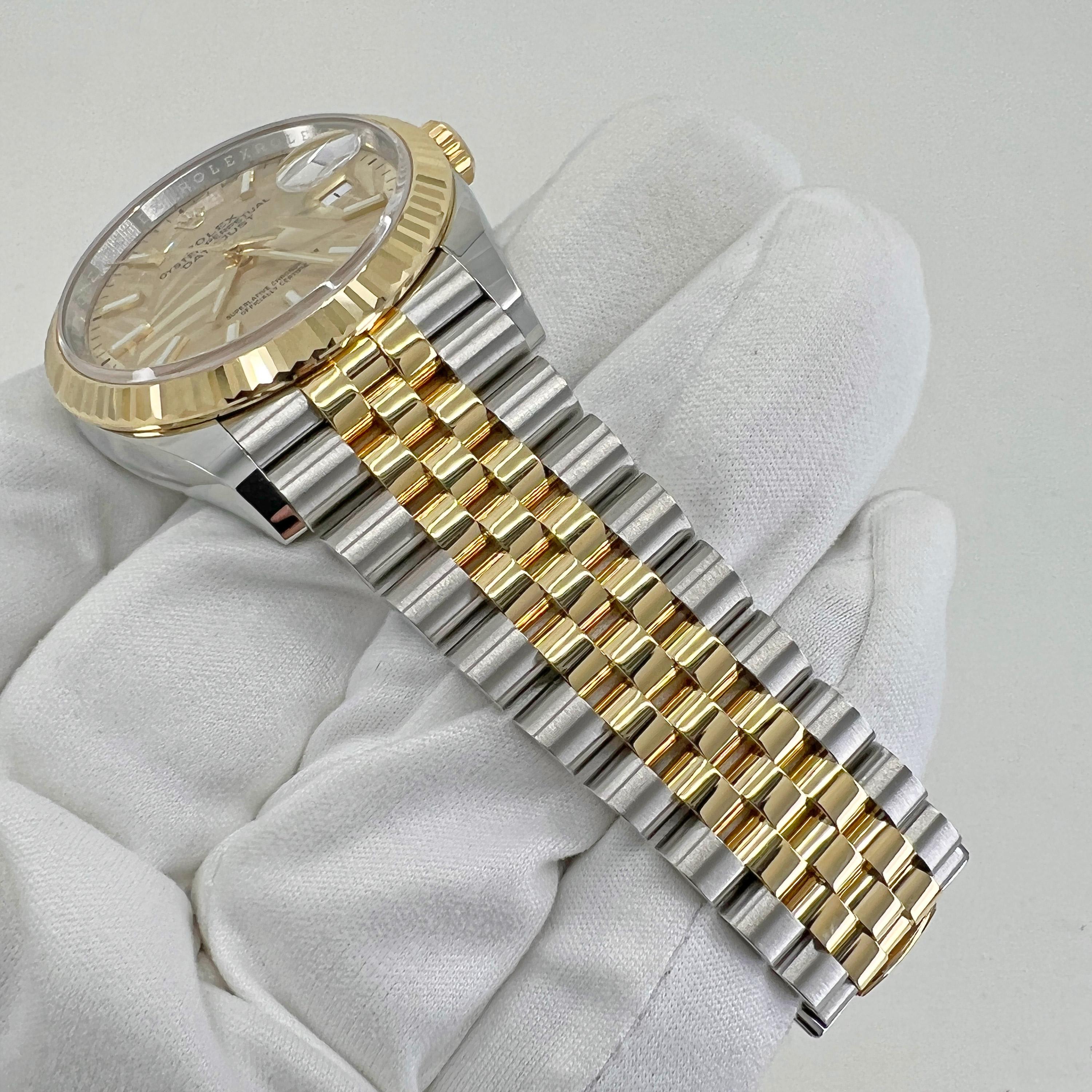 Rolex Datejust, 36, Champagne PM, Fluted, 126233, Unworn Watch, Complete 2022 For Sale 8