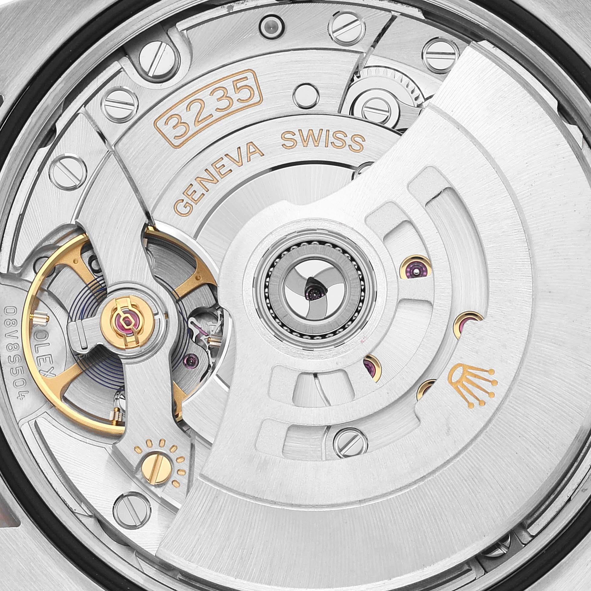 Rolex Datejust 36 Herrenuhr aus Stahl und Roségold mit geriffeltem Zifferblatt und Diamant-Lünette 126281 im Angebot 4