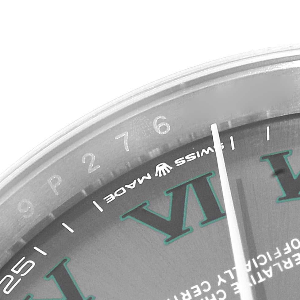 Rolex Datejust 36 Grey Green Wimbledon Dial Steel Mens Watch 126200. Mouvement automatique à remontage automatique, officiellement certifié chronomètre. Boîtier en acier inoxydable de 36.0 mm de diamètre. Logo Rolex sur une couronne. Lunette bombée