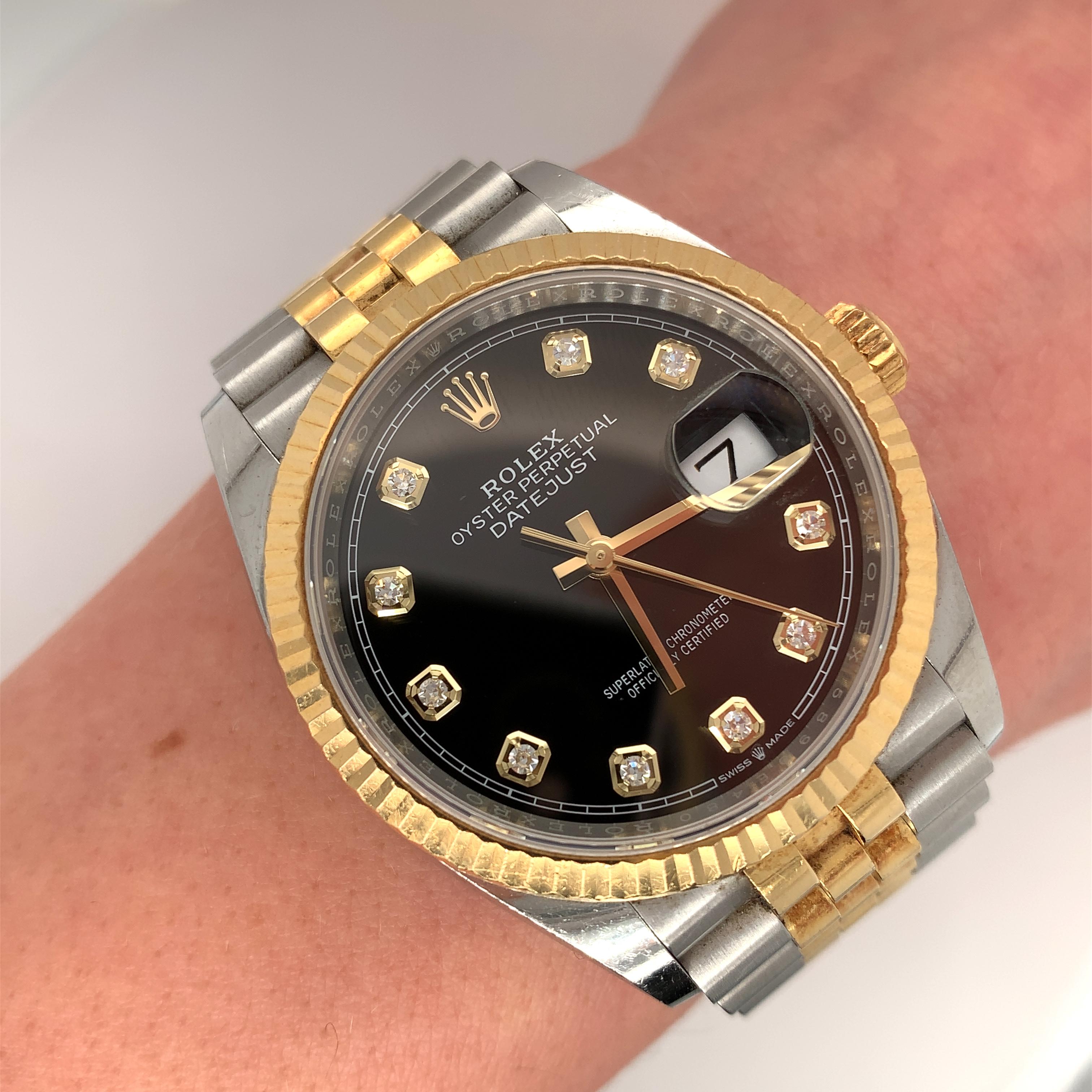 Rolex datejust 36 Oyster Stahl- und Gelbgold-Zifferblatt mit schwarzem Diamantenbesatz 126233 für Damen oder Herren im Angebot
