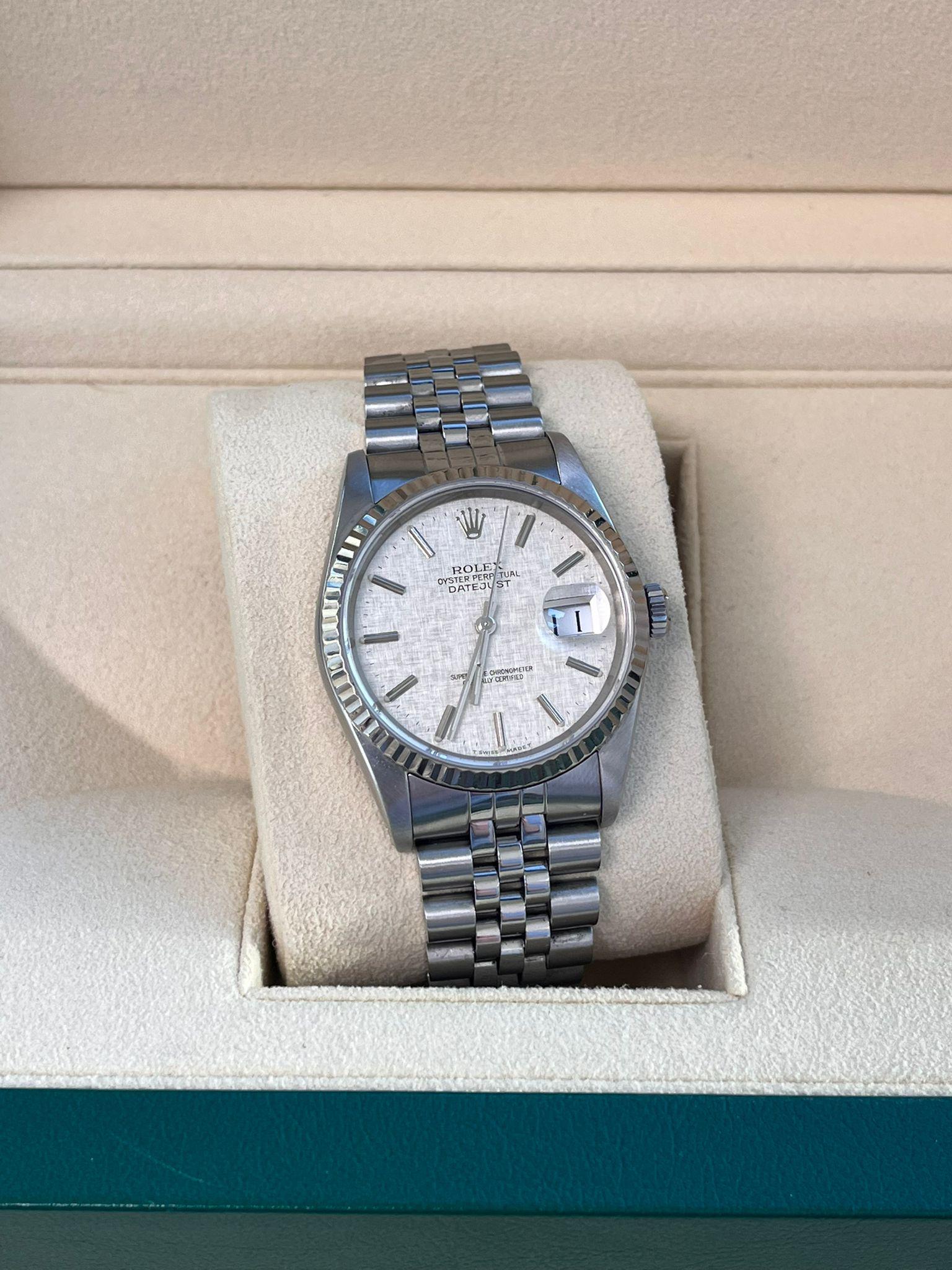 Rolex Datejust 36 Steel White Gold Silver Linen Dial Jubilee Mens Watch 16234 In Good Condition For Sale In Aventura, FL