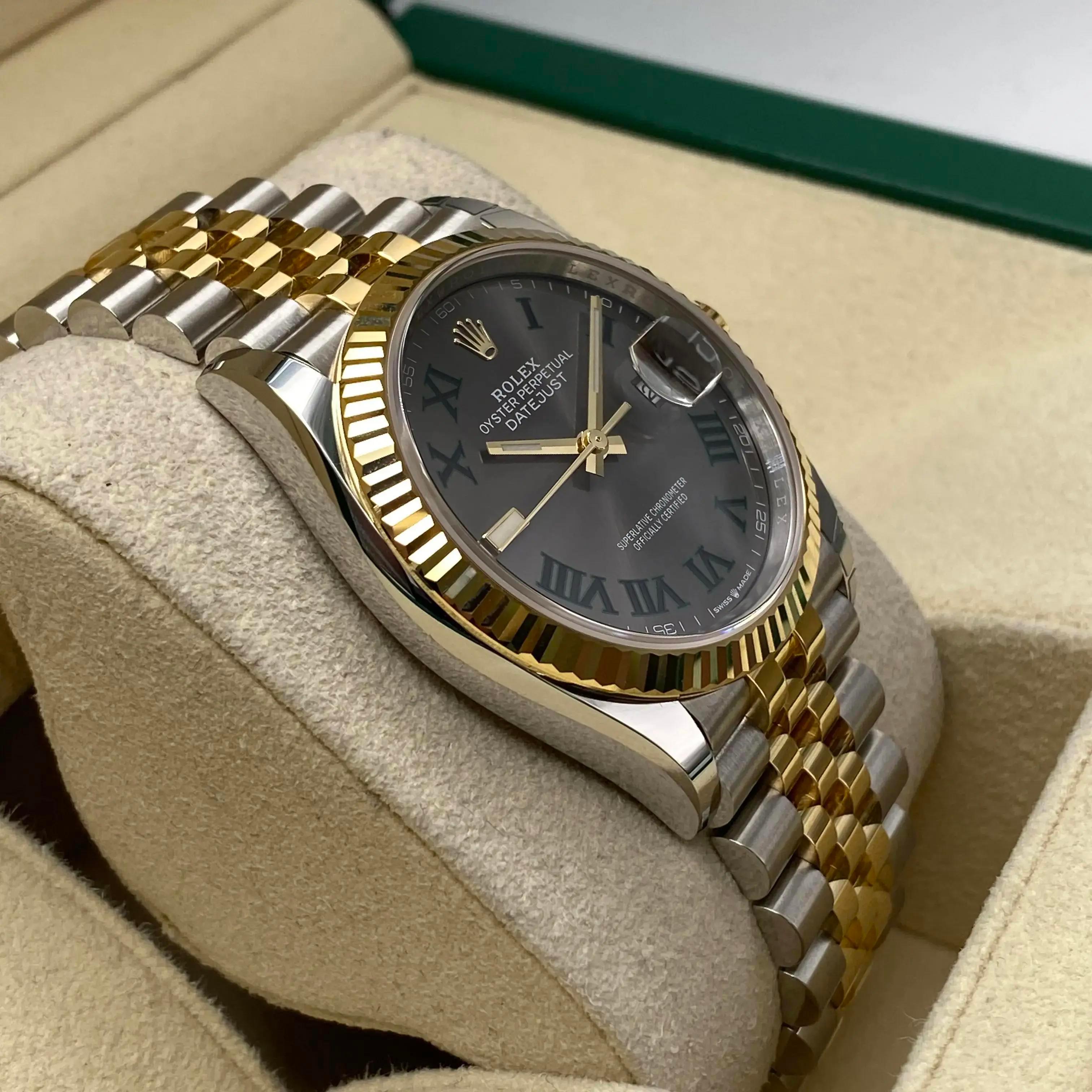 Rolex Datejust 36mm 126233 Steel 18k Yellow Gold Wimbledon Dial Watch B&P In New Condition For Sale In New York, NY