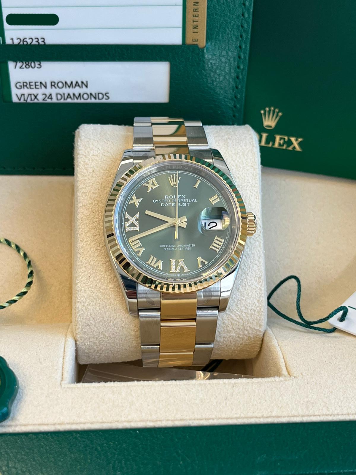 Rolex Datejust 36mm 18K Yellow Gold Fluted Olive Green Roman VI IX Dial 126233 For Sale 3