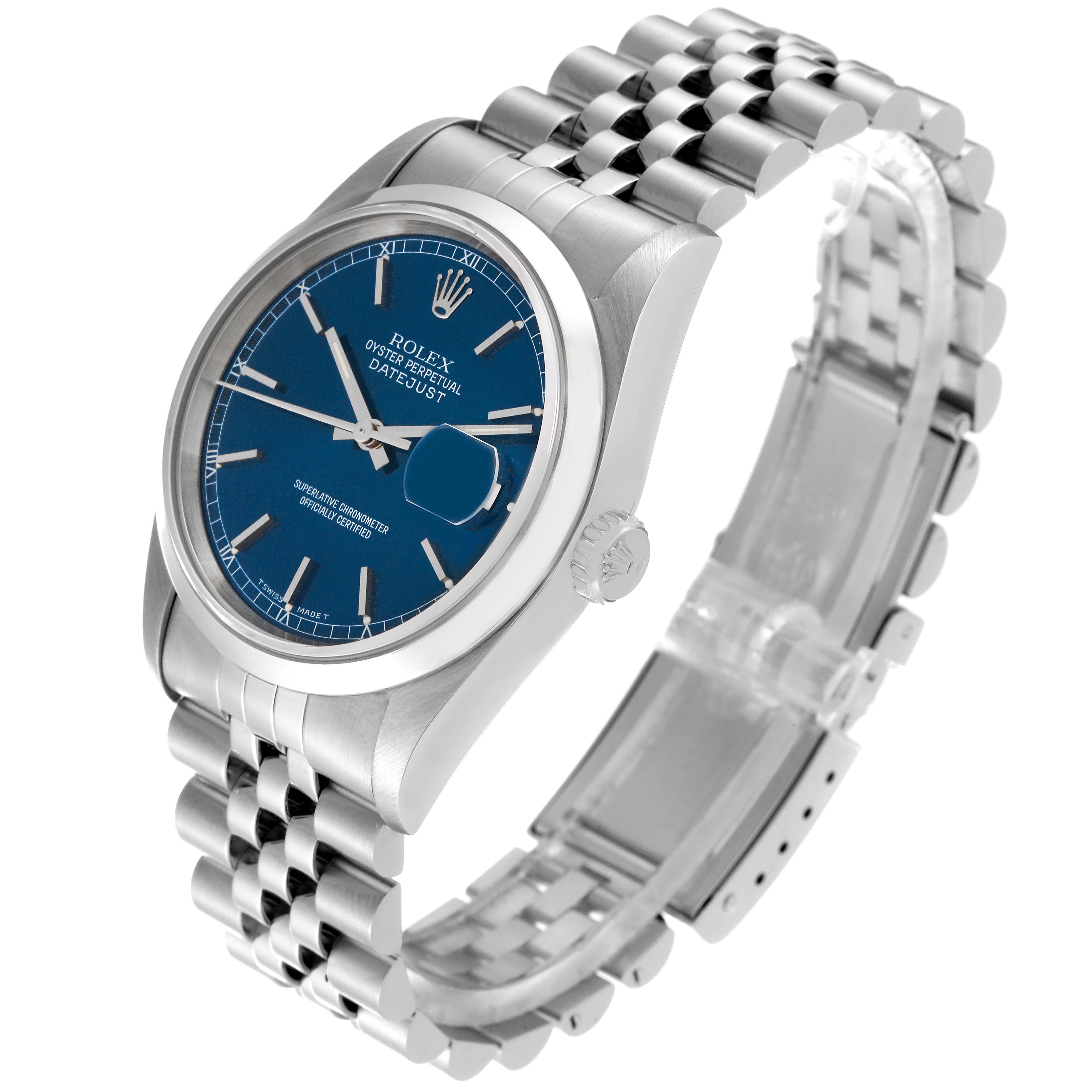  Rolex Datejust 36mm Blue Dial Smooth Bezel Steel Mens Watch 16200 Box Papers Pour hommes 