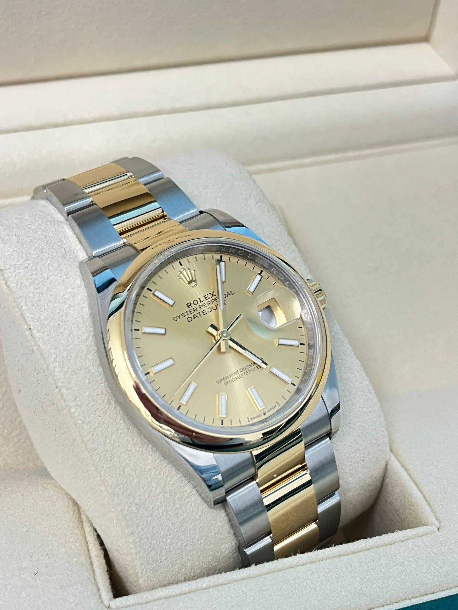 Rolex Datejust 36mm Champagne Dial Two-Tone Yellow Gold Oystersteel Watch 126203 en vente 3
