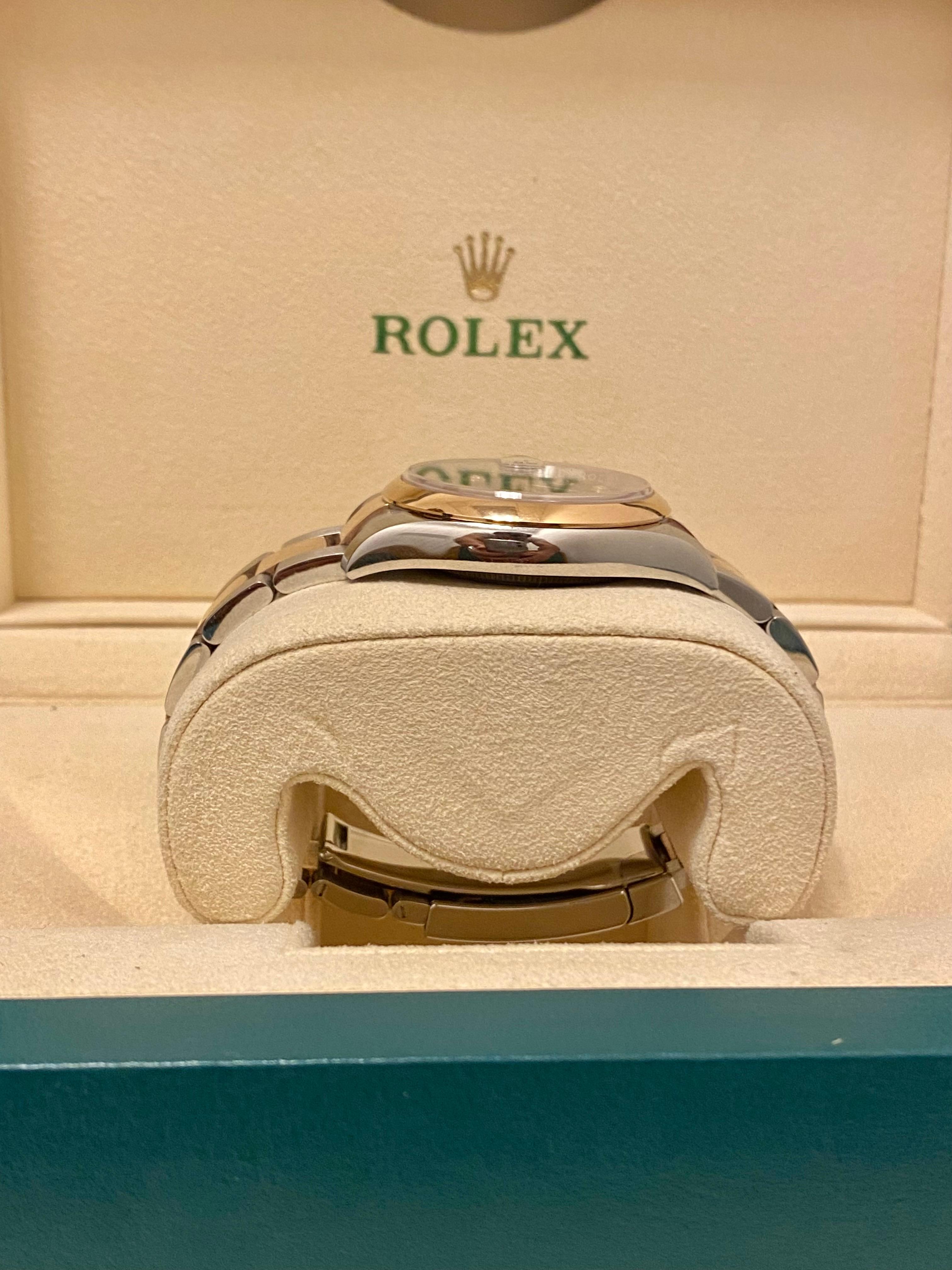 Rolex DateJust Jubilee Black Dial Two-Tone Rose Gold Diamond Hour Markers In Excellent Condition For Sale In Miami, FL