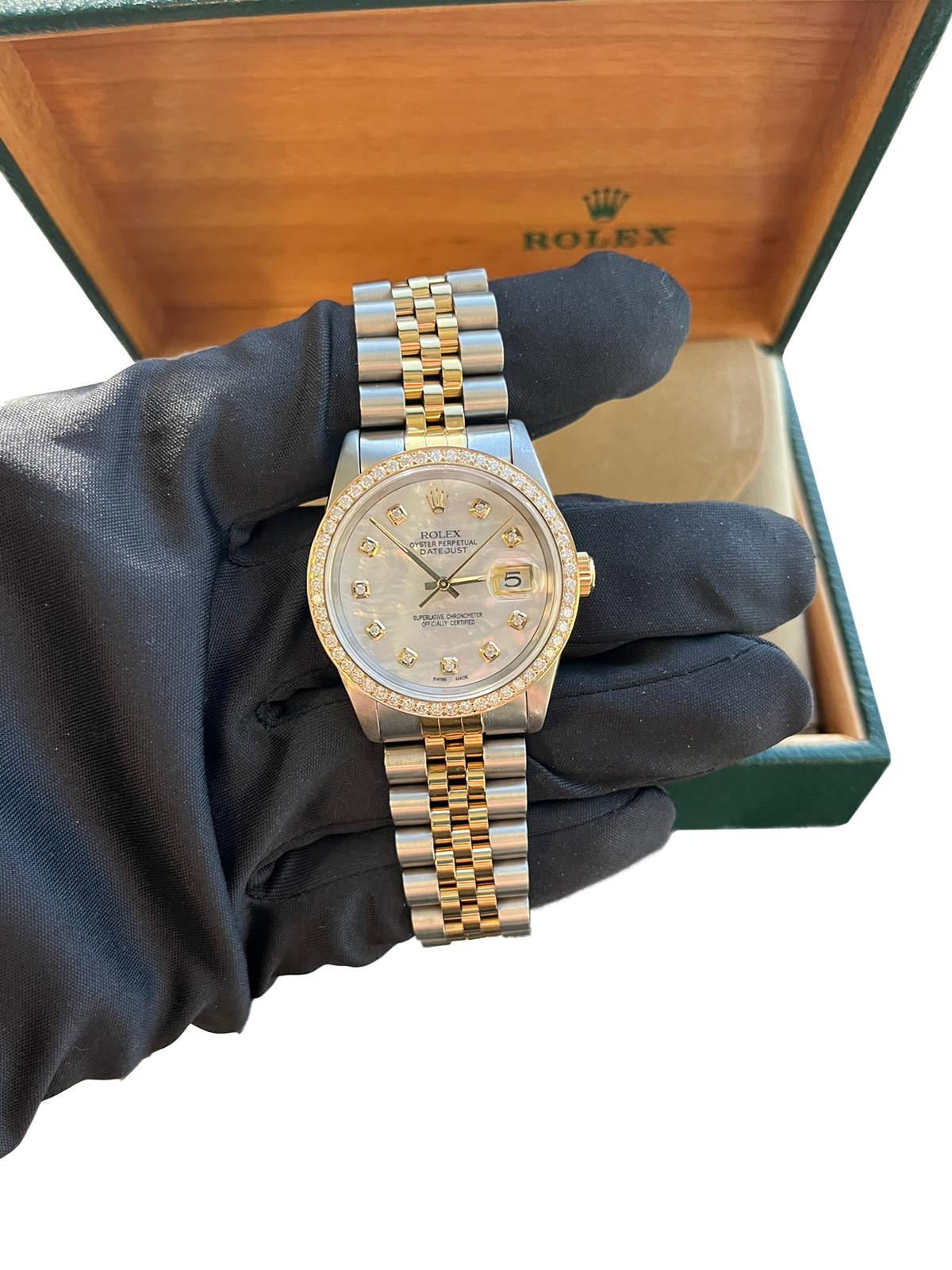 Rolex Montre Datejust 36 mm, cadran MOP diamant, lunette diamantée, bracelet jubilé 16233 en vente 7