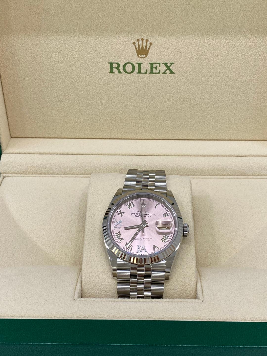 Rolex Oyster Perpetual 36mm Silver Pink Face

Condition: Brand new

Material: Stainless steel

Year: 2023

Size: 36mm

Inclusion: Full set