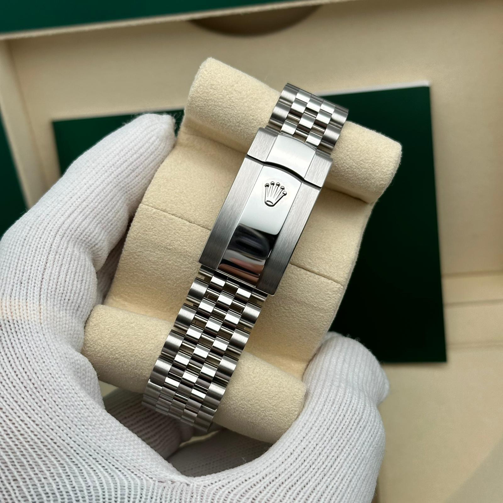 NEW Rolex Datejust 36mm Steel White Gold Blue Motif Dial Jubilee Watch 126234 For Sale 10
