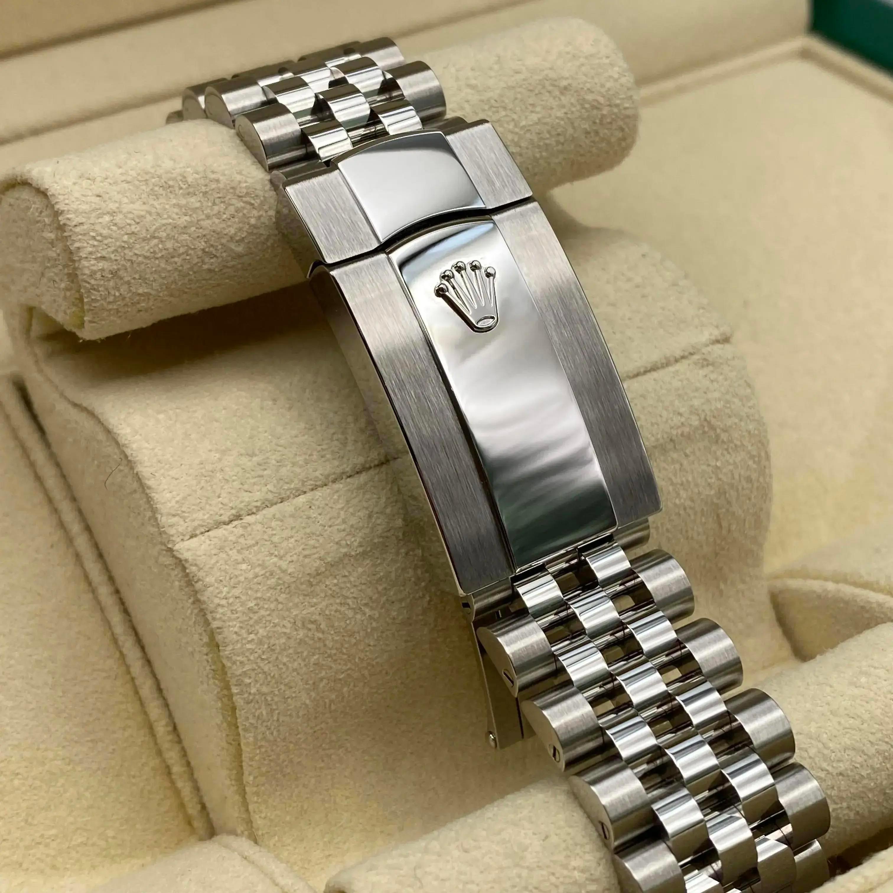 Rolex Datejust 36mm Steel Silver Dial Automatic Mens Watch 126234 For Sale 4