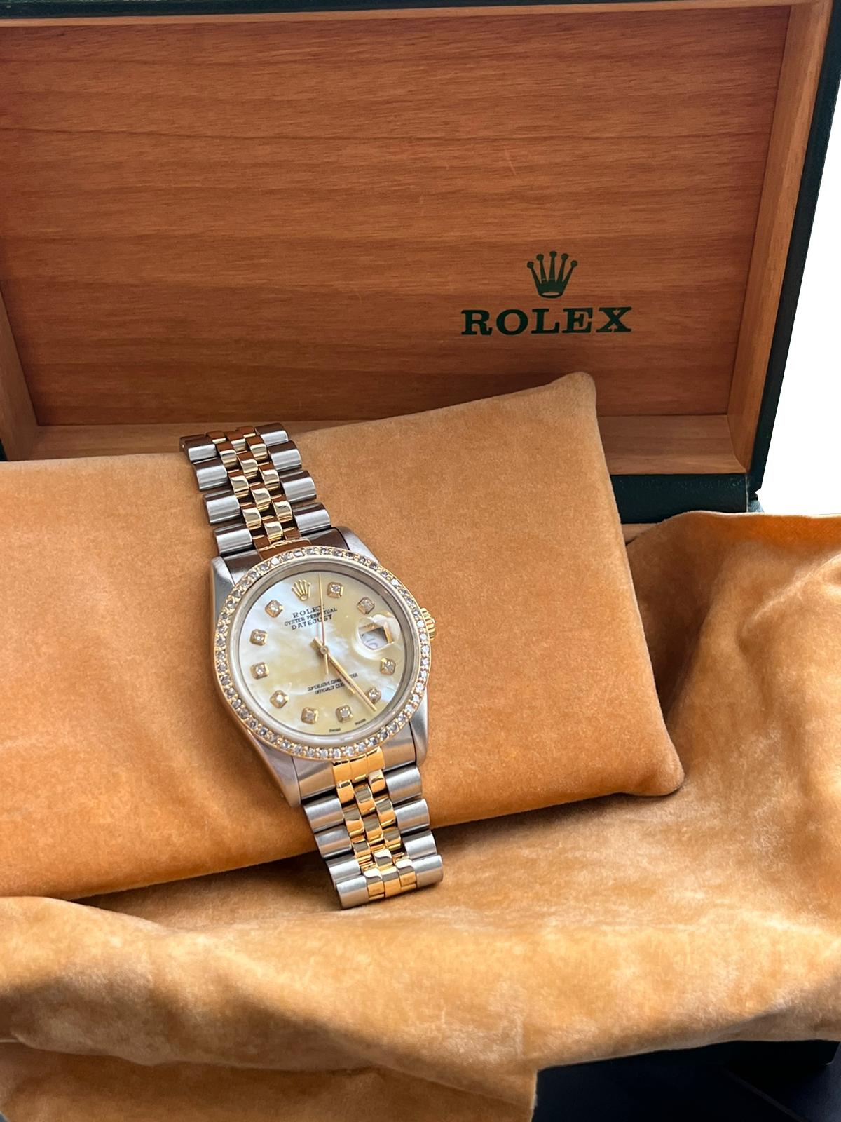 Rolex Montre Datejust 36 mm en acier, or jaune, avec cadran en diamants MOP, pour hommes 16233 en vente 6