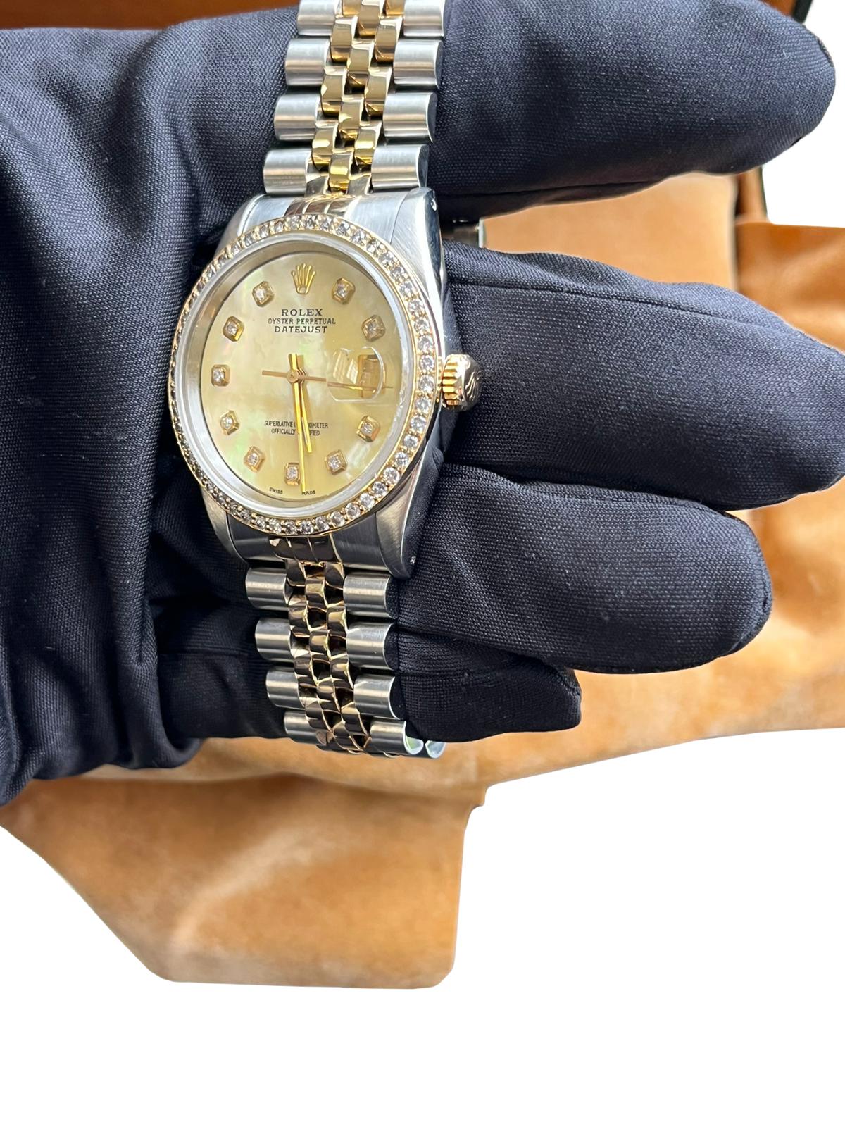 Rolex Montre Datejust 36 mm en acier, or jaune, avec cadran en diamants MOP, pour hommes 16233 en vente 9
