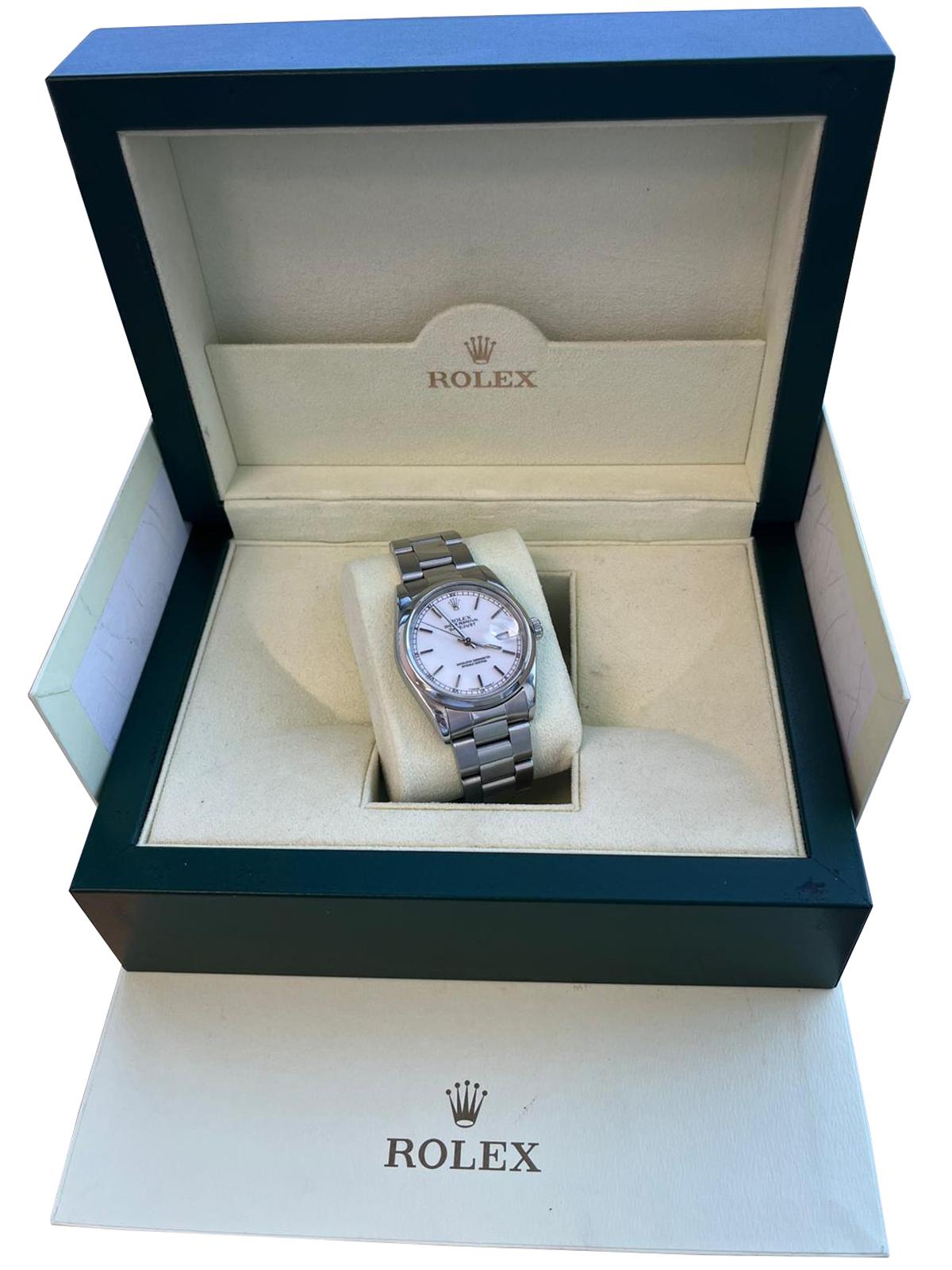 Rolex Datejust 36 Weißes Zifferblatt Stahl Herrenuhr 16200. Offiziell zertifiziertes Chronometerwerk mit automatischem Aufzug und Datumsschnellverstellung. Austerngehäuse aus Edelstahl mit einem Durchmesser von 36.0 mm. Rolex Logo auf der Krone.