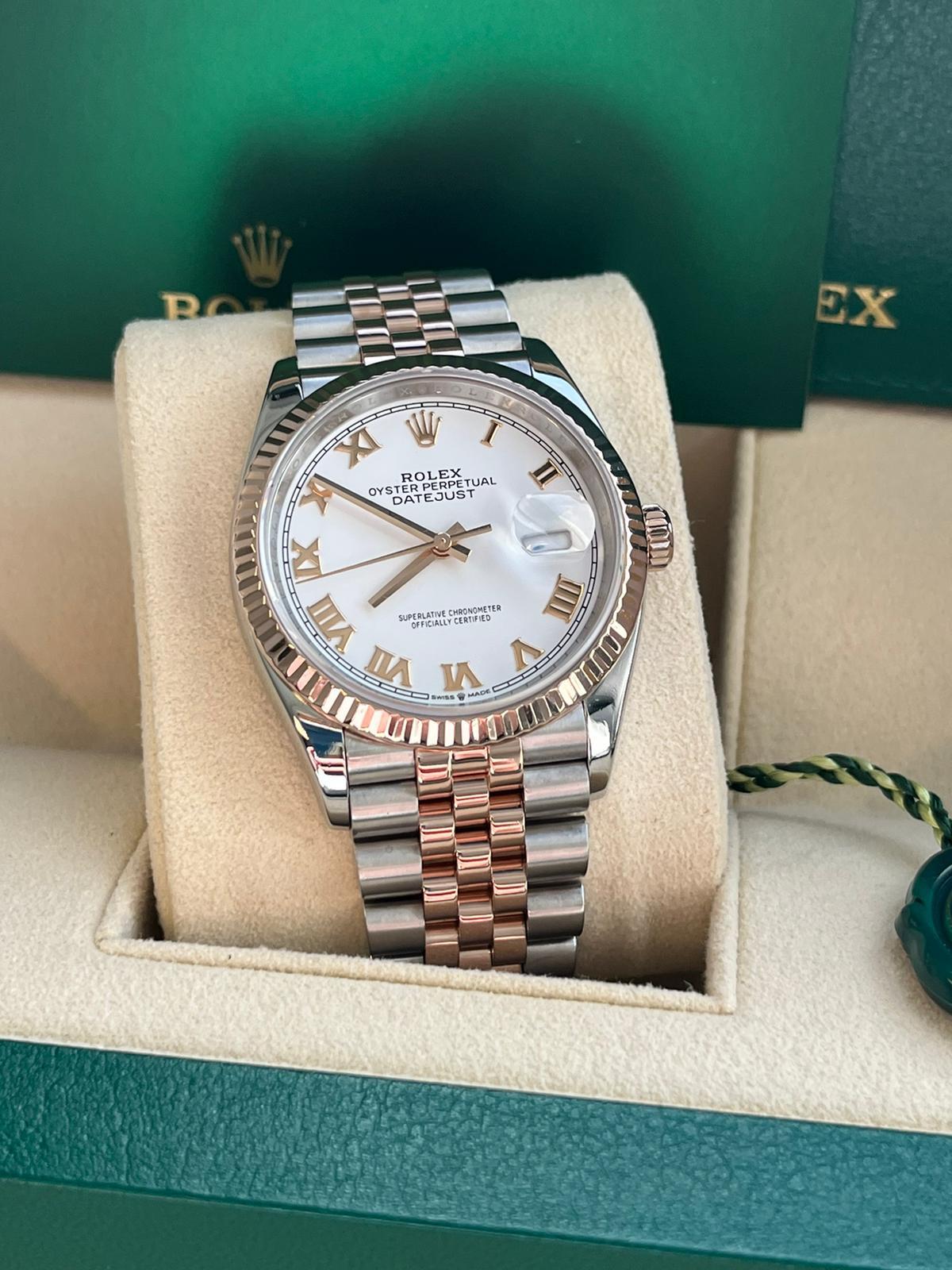 Women's or Men's Rolex Datejust 36mm White Dial Steel and 18k Everose Gold Men's Watch 126231WRJ For Sale