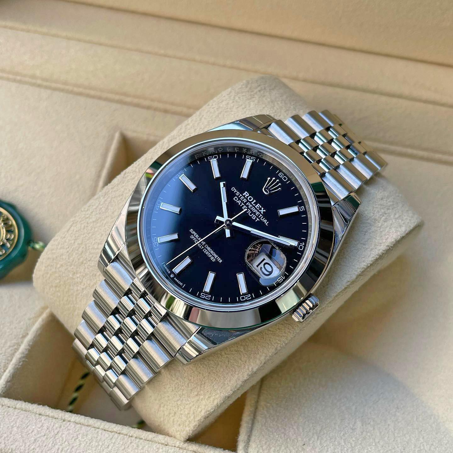 rolex datejust 41 on wrist