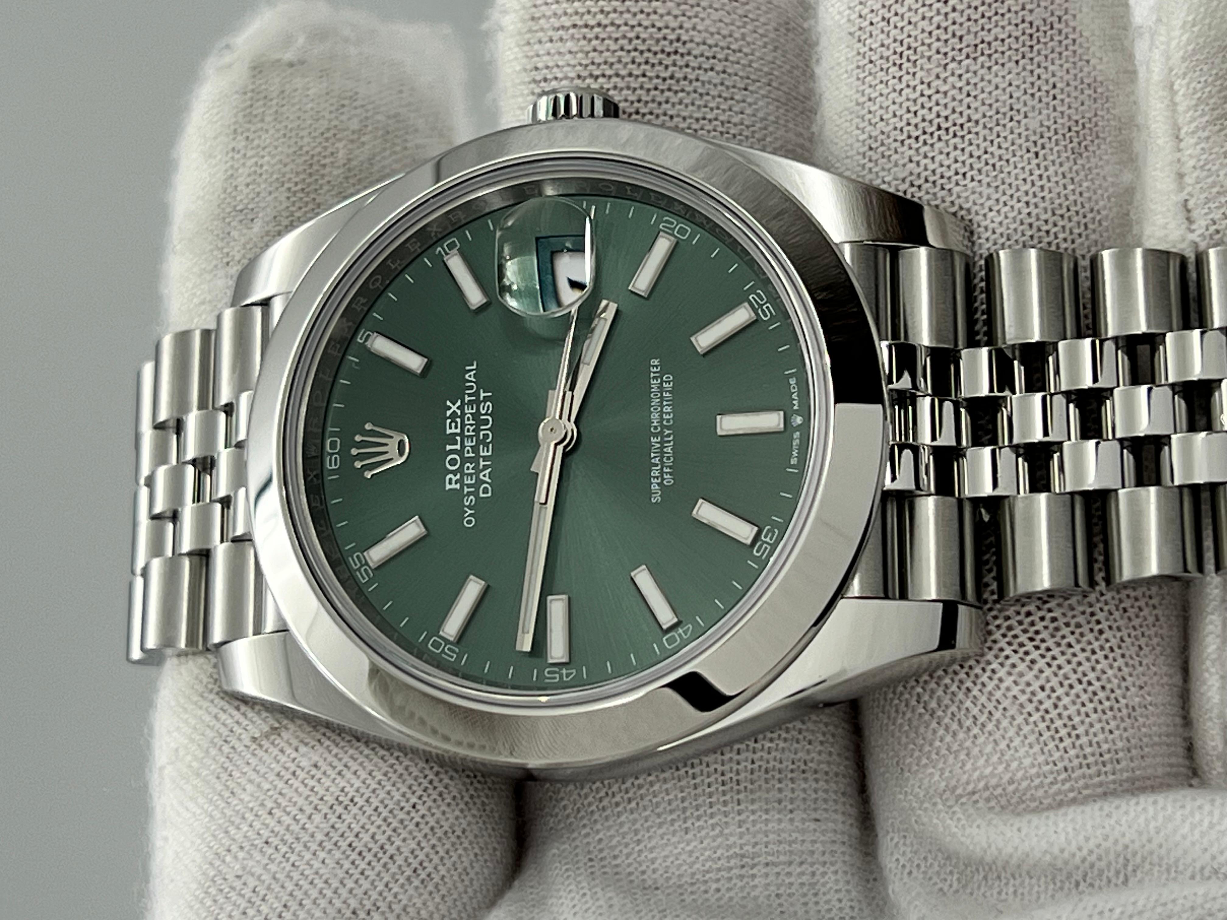 Rolex Datejust 41 126300 Mintgrünes Jubiläumsarmband Stahl Box Papier 2022 3