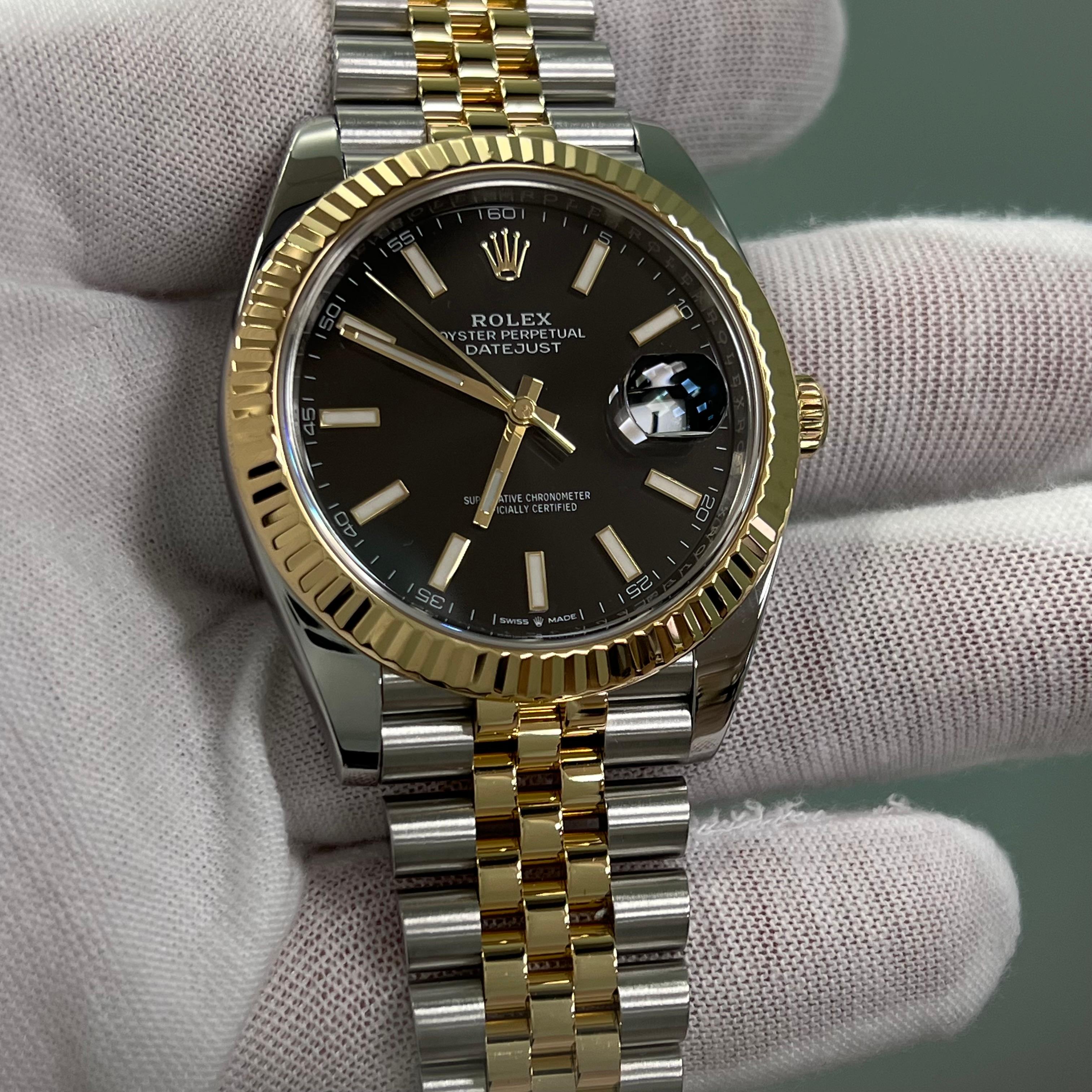Rolex Datejust 41 126333 Black Dial 18K Yellow Gold Stainless Box Paper 2021 8