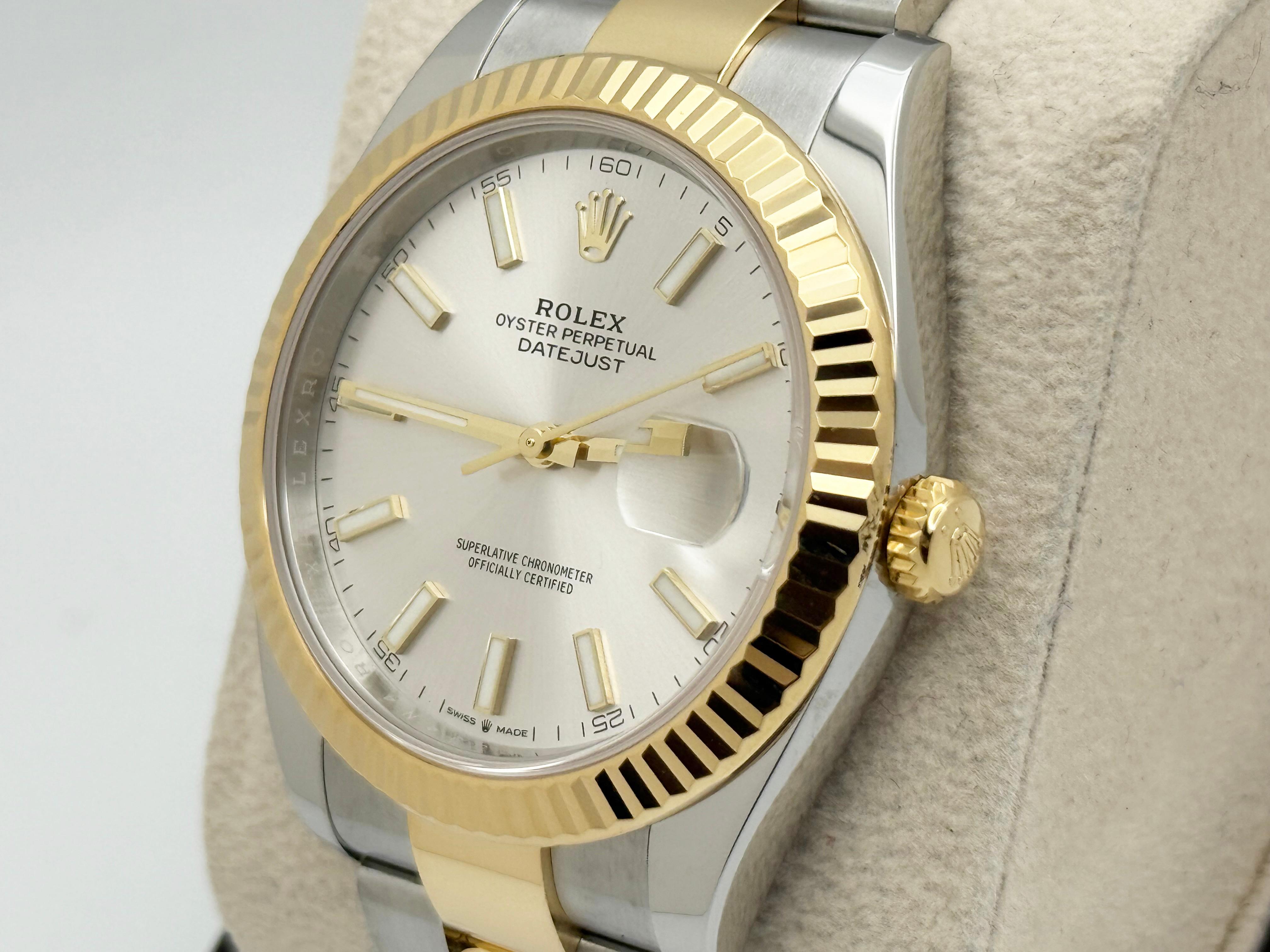 Rolex Datejust 41 126333 Silver Dial 18K Yellow Gold Stainless Box Paper 2023 in vendita 6