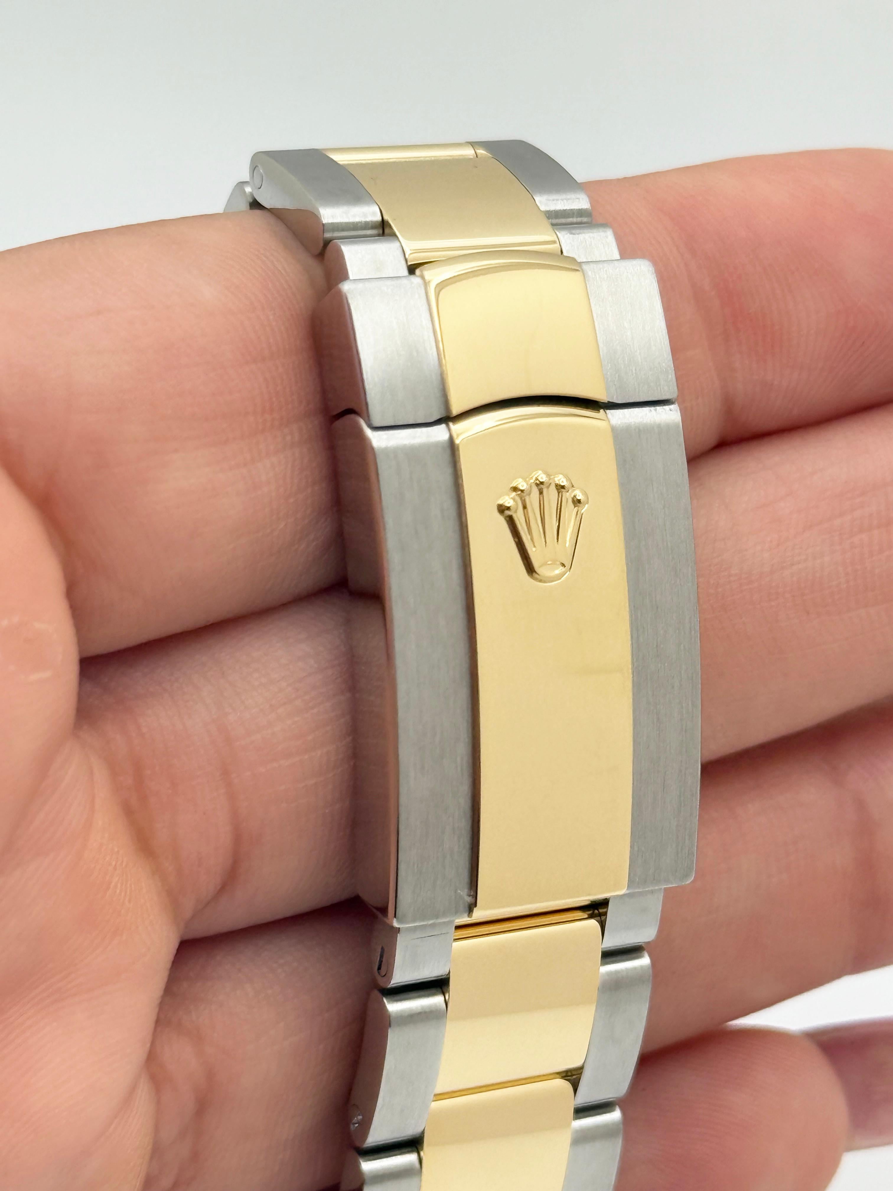 Rolex Datejust 41 126333 Silver Dial 18K Yellow Gold Stainless Box Paper 2023 in vendita 7