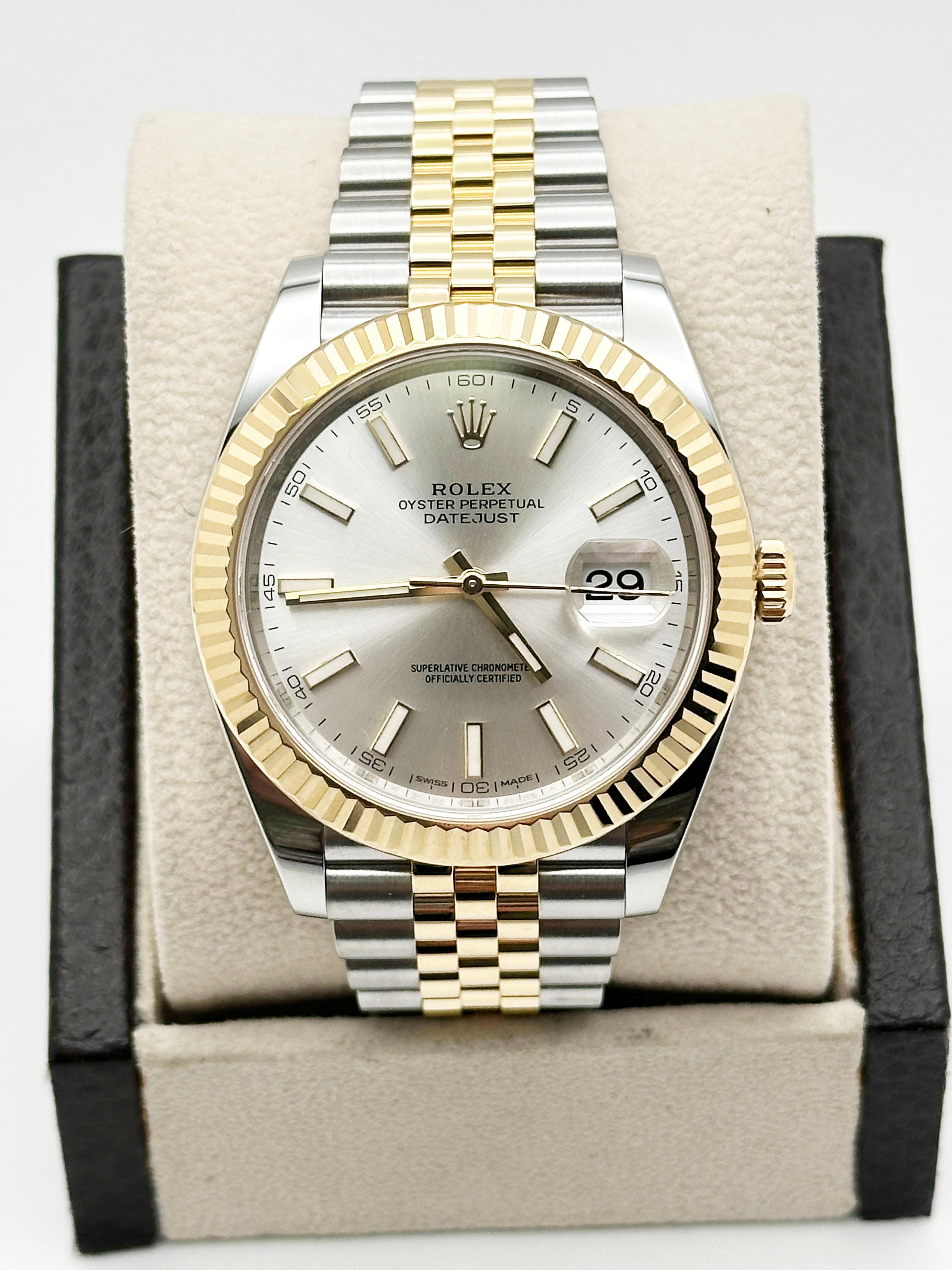 Rolex Datejust 41 126333 Quadrante argento Oro giallo 18 carati Acciaio inossidabile Scatola Libretto In condizioni ottime in vendita a San Diego, CA