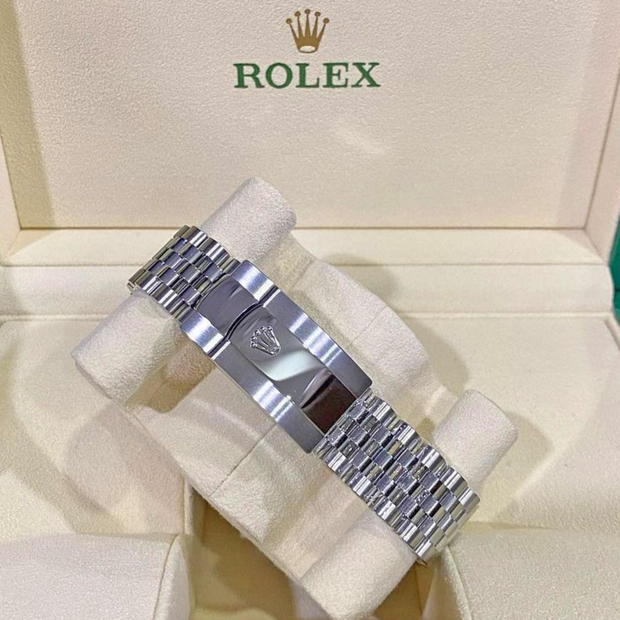 Rolex Datejust 41, 126334-0028, Unworn Watch, 2022, B+P In New Condition For Sale In New York, NY