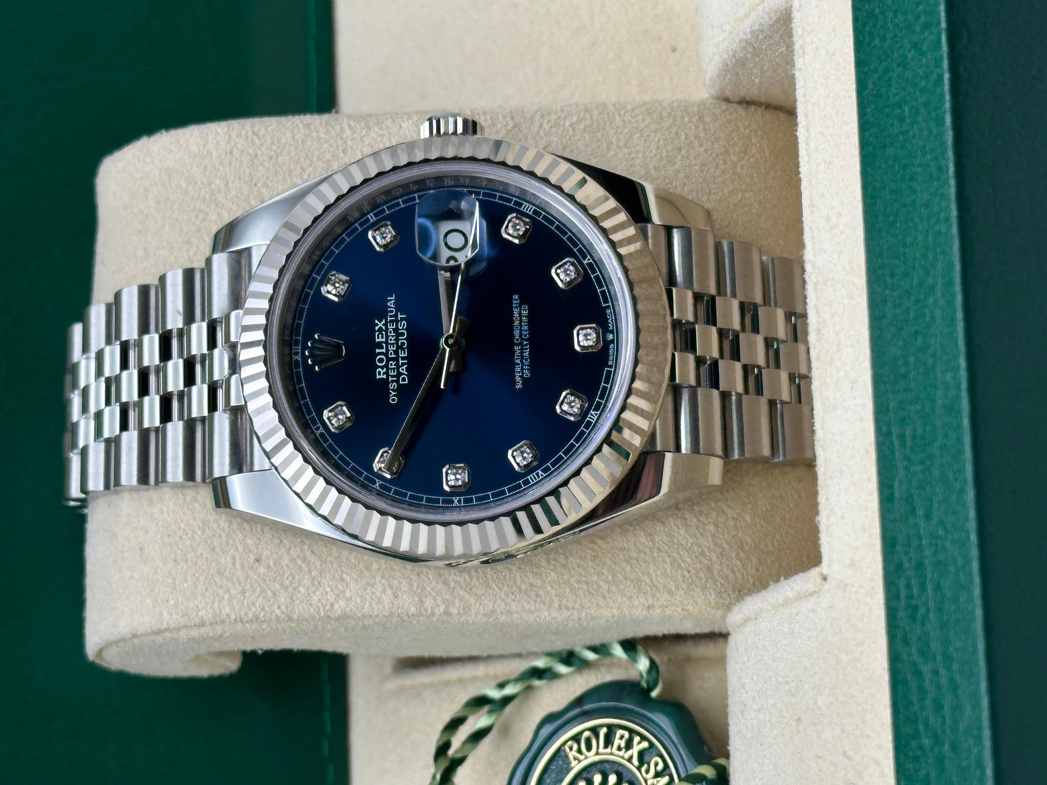 Uomo Rolex Datejust 41 126334 Quadrante blu con diamanti Acciaio inossidabile Scatola del Giubileo in vendita
