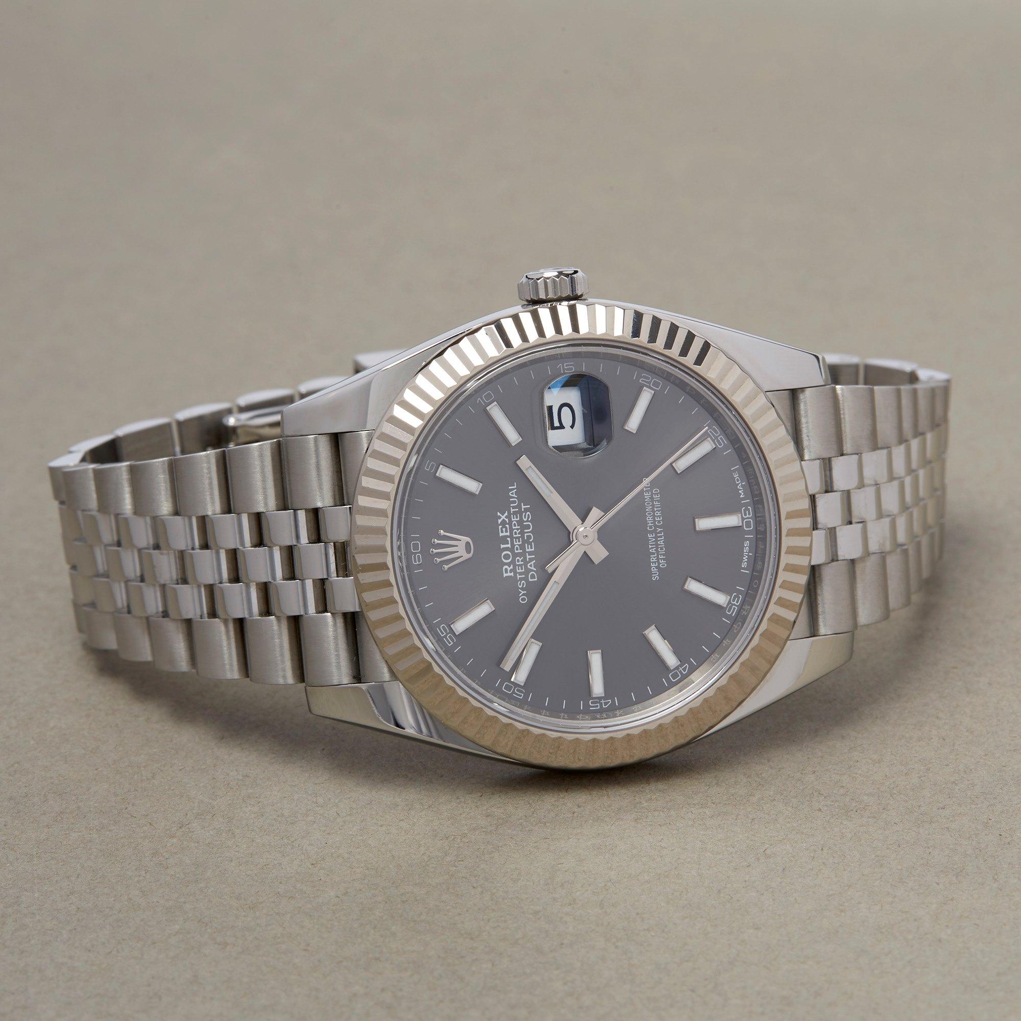 Xupes Reference: W007394
Manufacturer: Rolex
Model: Datejust
Model Variant: 41
Model Number: 126334
Age: 43197
Gender: Men
Complete With: Rolex Box, Manuals, Swing Tag, Bezel Guard & Guarantee
Dial: Grey Baton
Glass: Sapphire Crystal
Case Size: