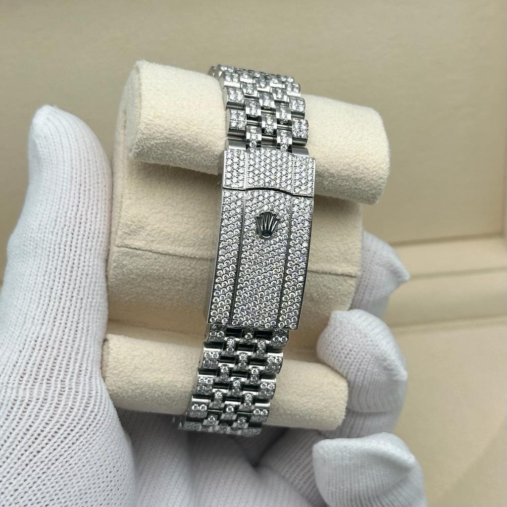 Rolex Montre Datejust 41 en acier 18 carats personnalisée avec 14,39 carats de diamants entièrement décapée 126300 en vente 9