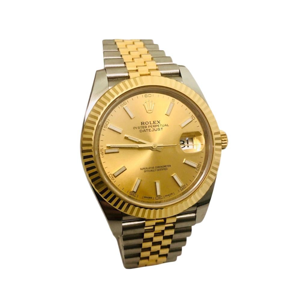 A true classic!
Rolex Datejust 41 mm Stainless Steel & Yellow Gold on a Jubilee Bracelet Ref. 126333. Champagne dial with luminescent stick hour markers and hands and an 18k yellow gold fluted bezel.
Sapphire crystal with a cyclop lens on