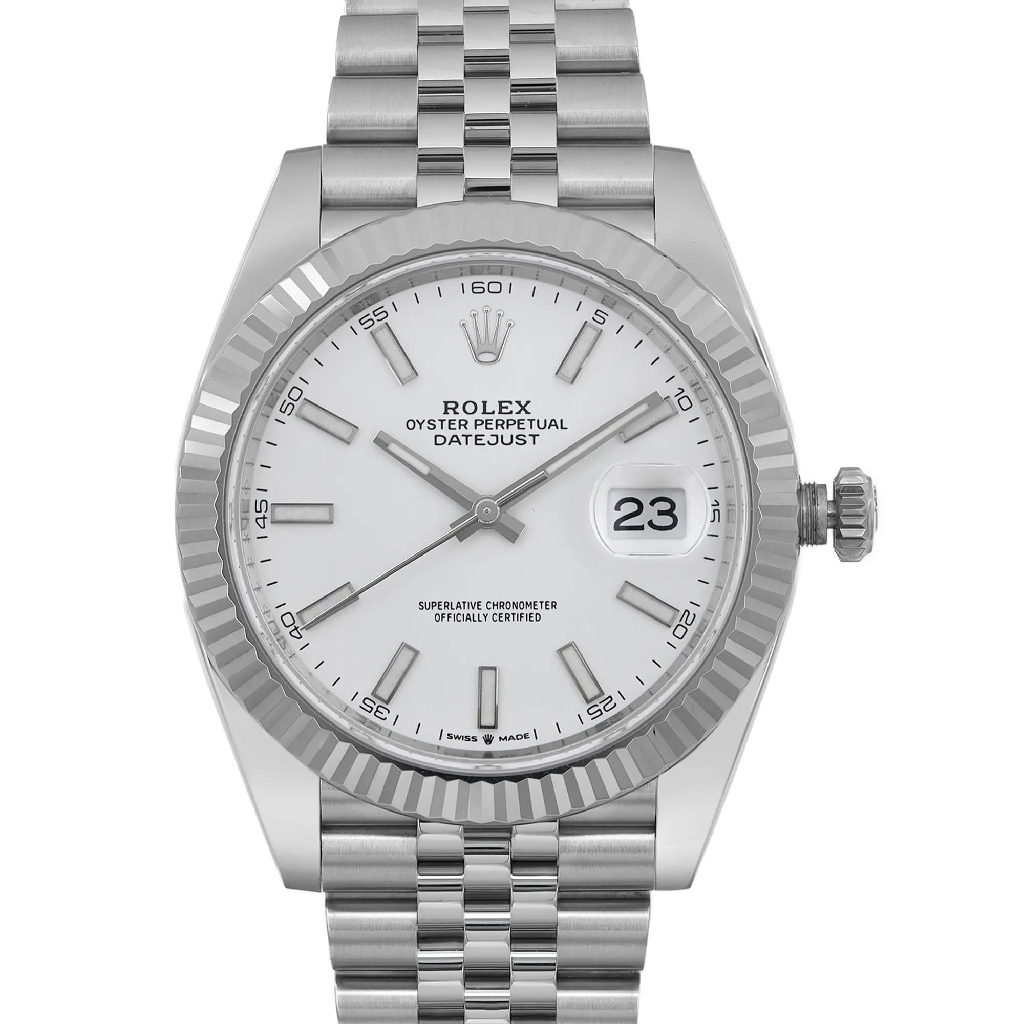 New watch. 2023 card. Comes with the original box and papers.

General Information
Brand: Rolex
Model: Datejust 126334
Type: Wristwatch
Department: Men
Style: Luxury
Vintage: No
Country/Region of Manufacture: Switzerland
Year Manufactured: