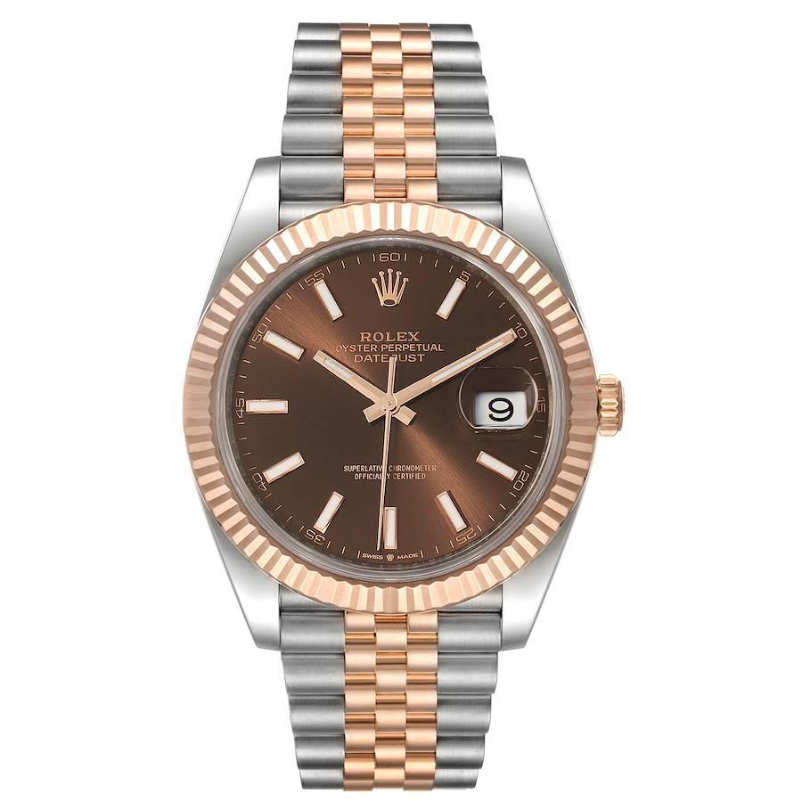 Rolex Datejust 41 Steel Everose Gold Chocolate Dial Watch 126331 Box Card. Officially certified chronometer self-winding movement. Stainless steel and 18K rose gold case 41.0 mm in diameter. Rolex logo on a crown. 18K rose gold fluted bezel. Scratch