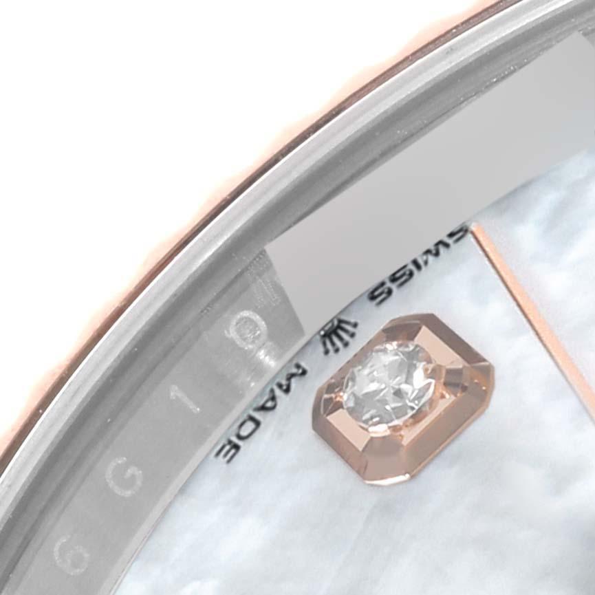 Rolex Datejust 41 Steel Rose Gold MOP Diamond Dial Mens Watch 126331. Mouvement à remontage automatique certifié officiellement chronomètre. Boîtier en acier inoxydable et or rose 18K de 41,0 mm de diamètre. Logo Rolex sur une couronne. Lunette