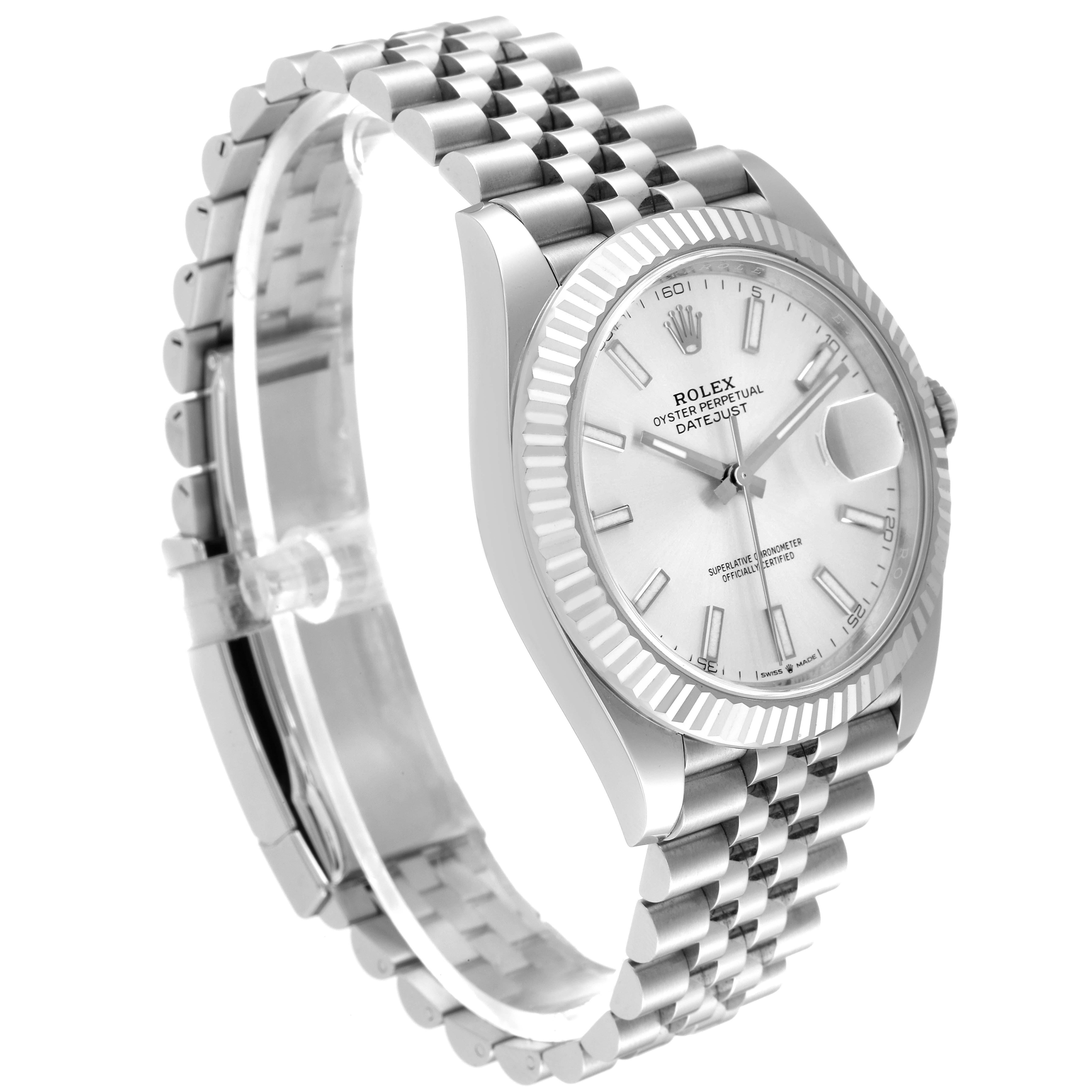 Rolex Datejust 41 Steel White Gold Silver Dial Mens Watch 126334 Box Card In Excellent Condition In Atlanta, GA
