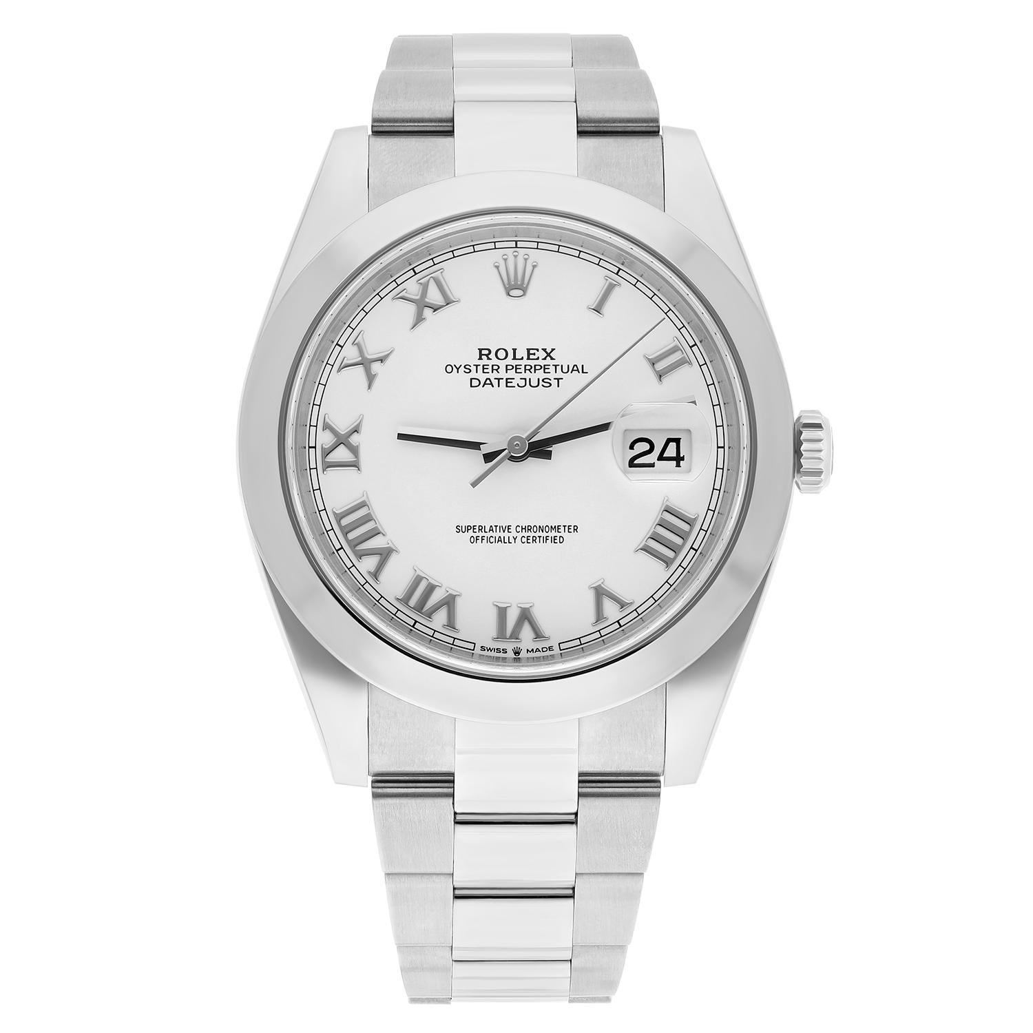 Diese Uhr hat keine sichtbaren Kratzer oder Schönheitsfehler. 
Es kann leicht als ungetragen durchgehen. 
Der Verkauf erfolgt mit einer Rolex-Box und einer Rolex-Garantiekarte, die bis Mai 2025 gültig ist. 

