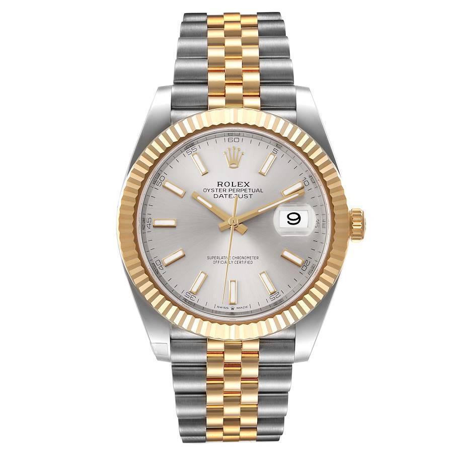 Rolex Datejust 41 Stahl Gelbgold Silber Zifferblatt Herrenuhr 126333 Ungetragen. Offiziell zertifiziertes Chronometerwerk mit automatischem Aufzug und Schnellverstellung des Datums. Gehäuse aus Edelstahl und 18 Karat Gelbgold mit einem Durchmesser