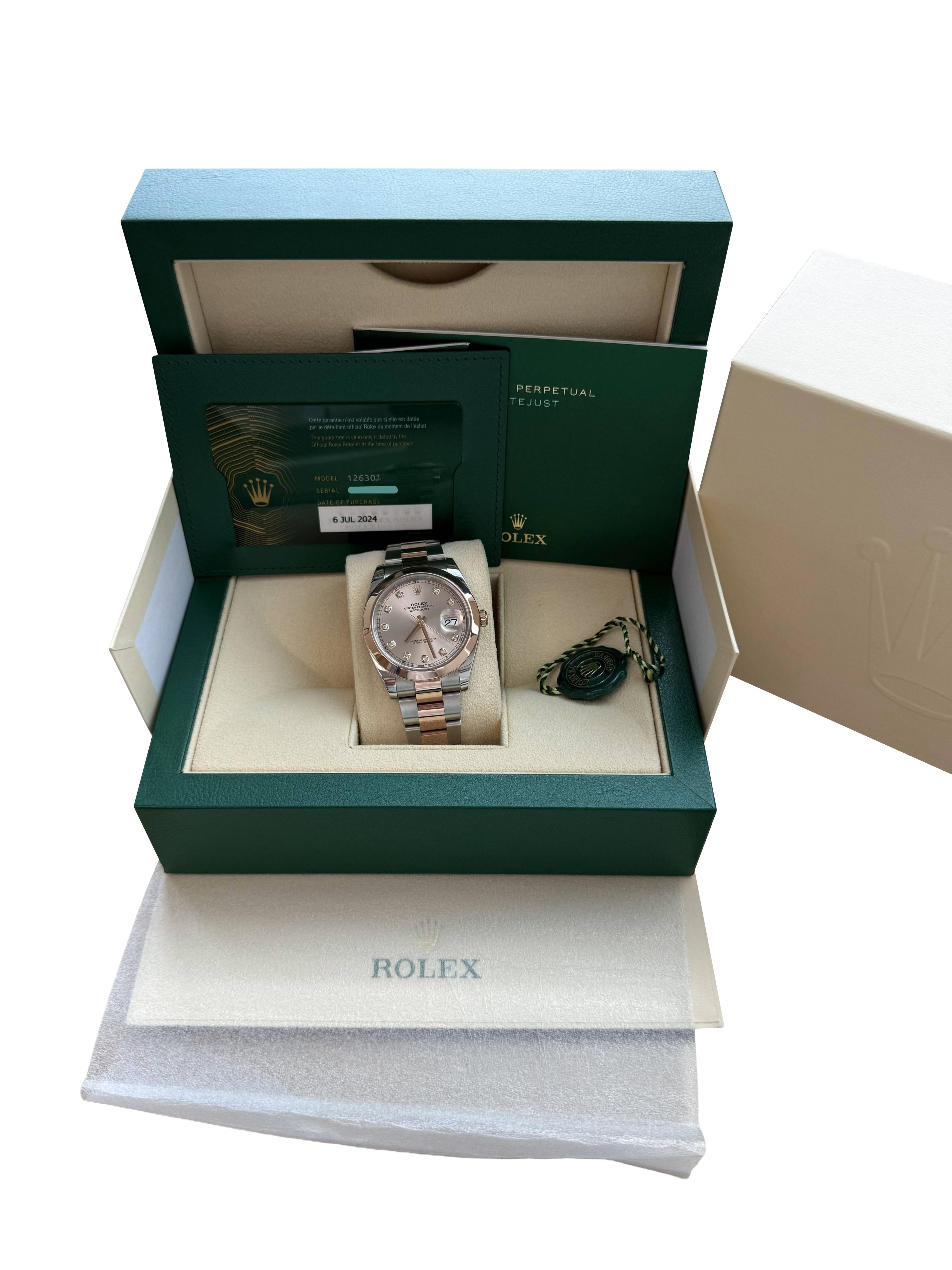 Modernist Rolex Datejust 41 Sundust Pink Diamond Dial Rose Gold Smooth Bezel Watch 126301 For Sale