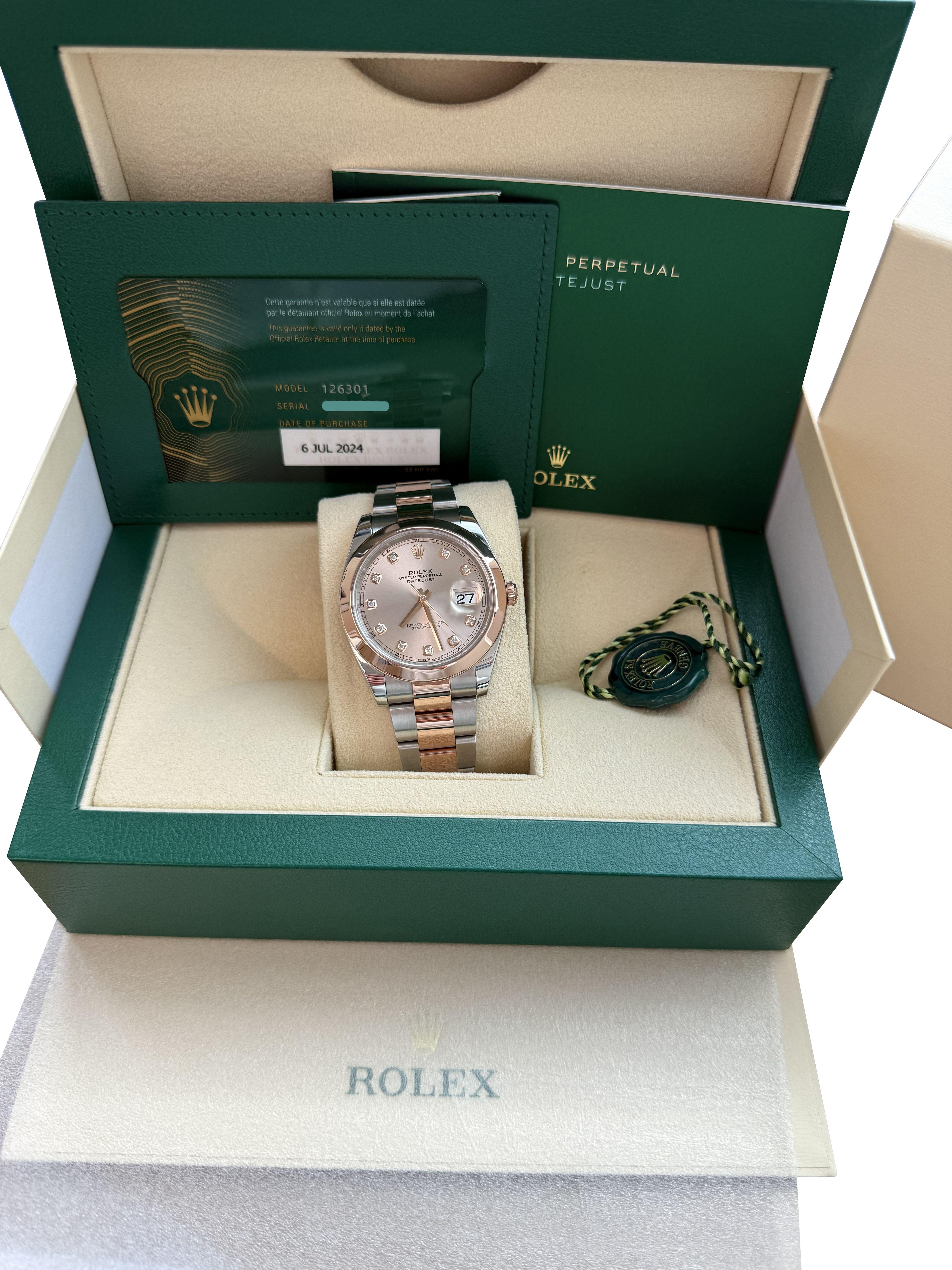Women's or Men's Rolex Datejust 41 Sundust Pink Diamond Dial Rose Gold Smooth Bezel Watch 126301 For Sale