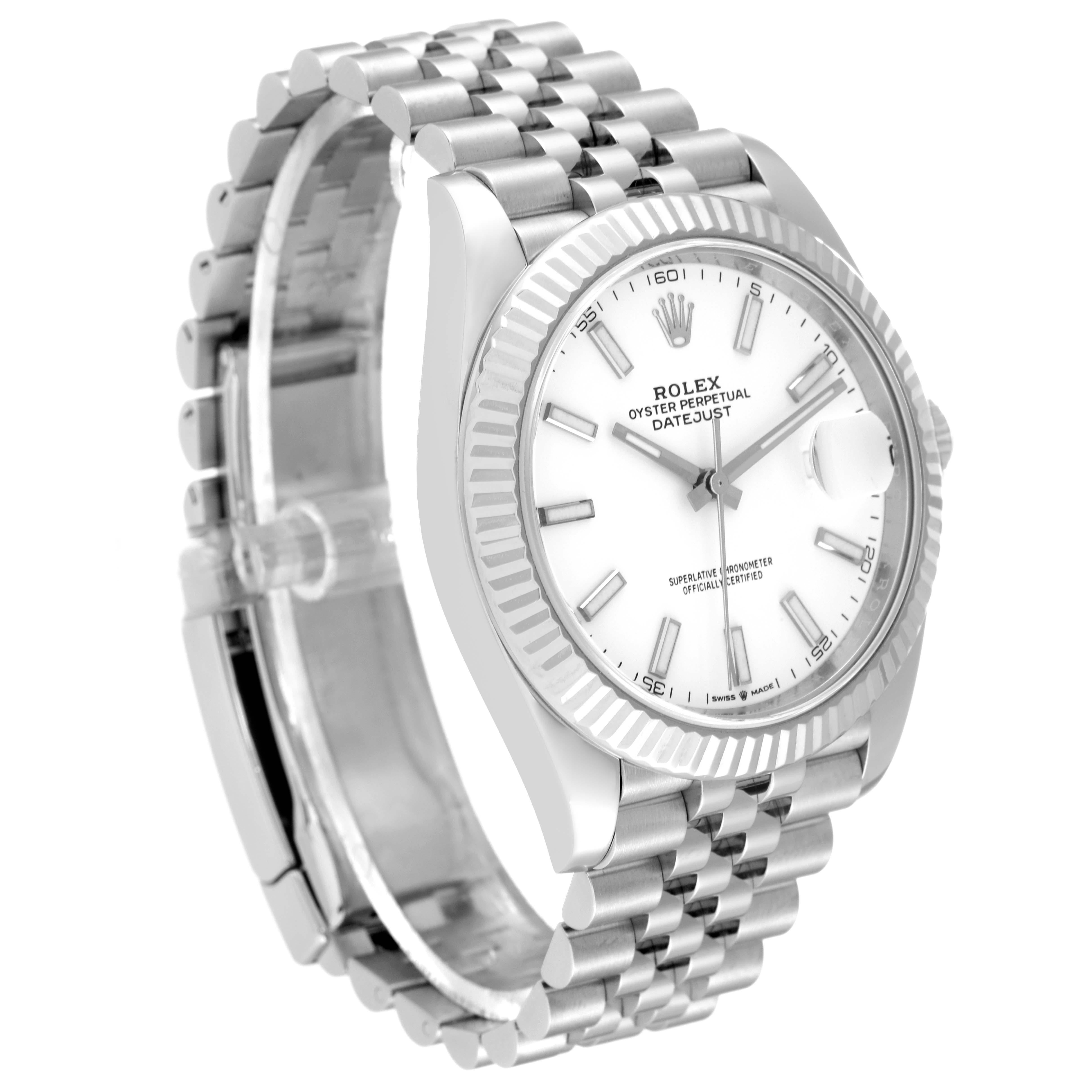 Rolex Datejust 41 White Dial Steel Mens Watch 126334 Box Card In Excellent Condition For Sale In Atlanta, GA